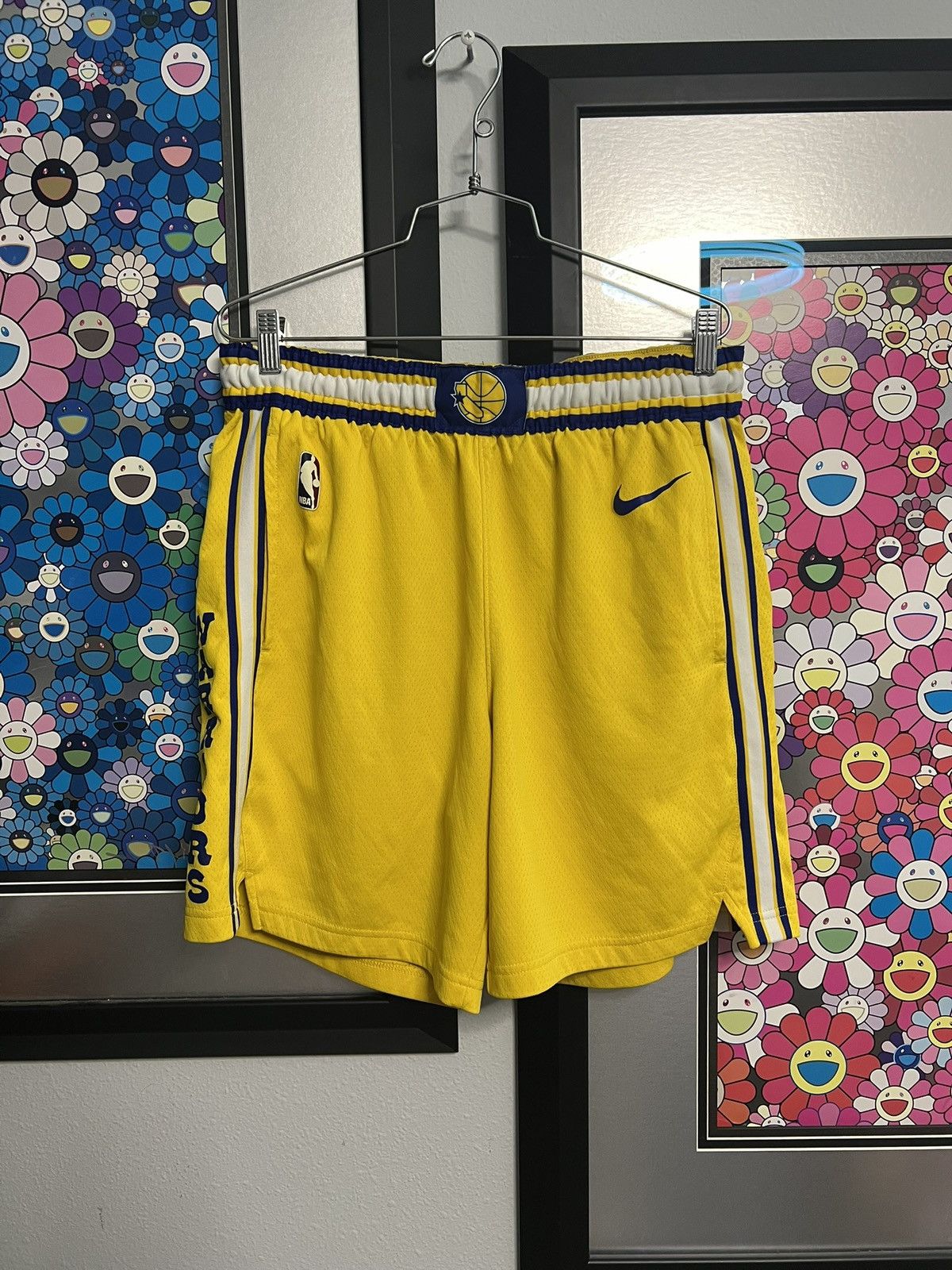 NBA Warriors Shorts Size US 36 / EU 52 - 1 Thumbnail
