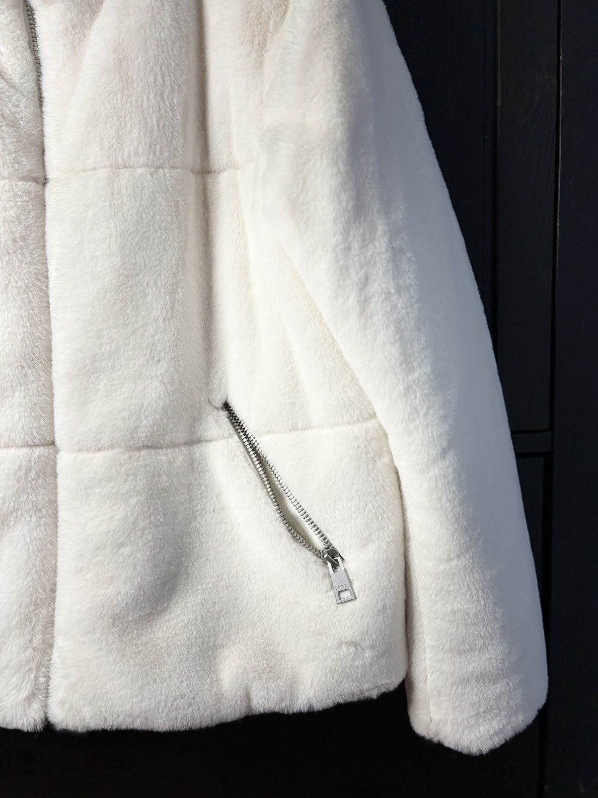 Levi's Levi’s Faux Fur Jacket | Size: XL Size XL / US 12-14 / IT 48-50 - 5 Thumbnail