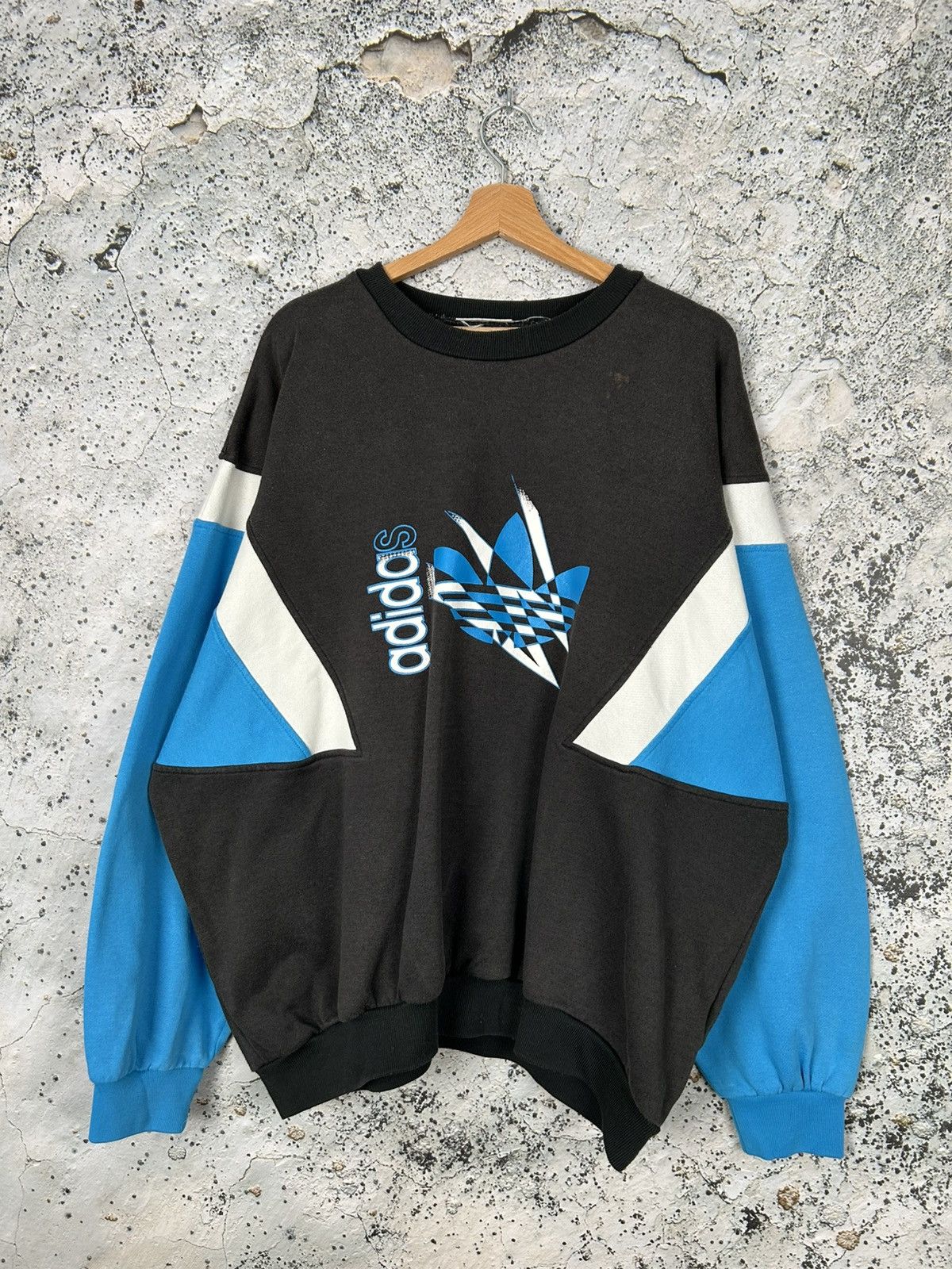 Adidas Vintage Adidas 90s Crewneck Boxy Baggy Archival Sport Size US XL / EU 56 / 4 - 1 Thumbnail