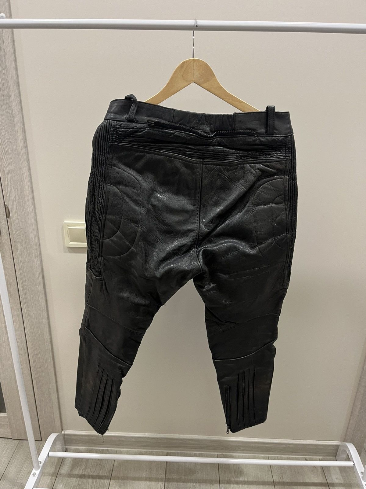 Leather VINTAGE NAVY MOTOR CYCLE J&S LEATHER PANTS WITH PADS Size US 34 / EU 50 - 4 Thumbnail