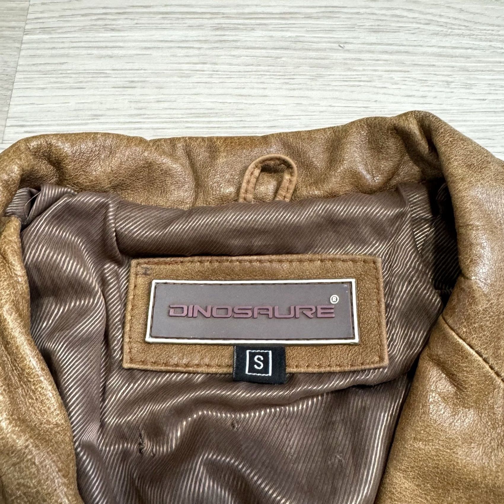 Vintage VINTAGE Dinosaure Blazer Women’s Small Brown Leather 90s Y2K Boho Patina Size S / US 4 / IT 40 - 5 Thumbnail