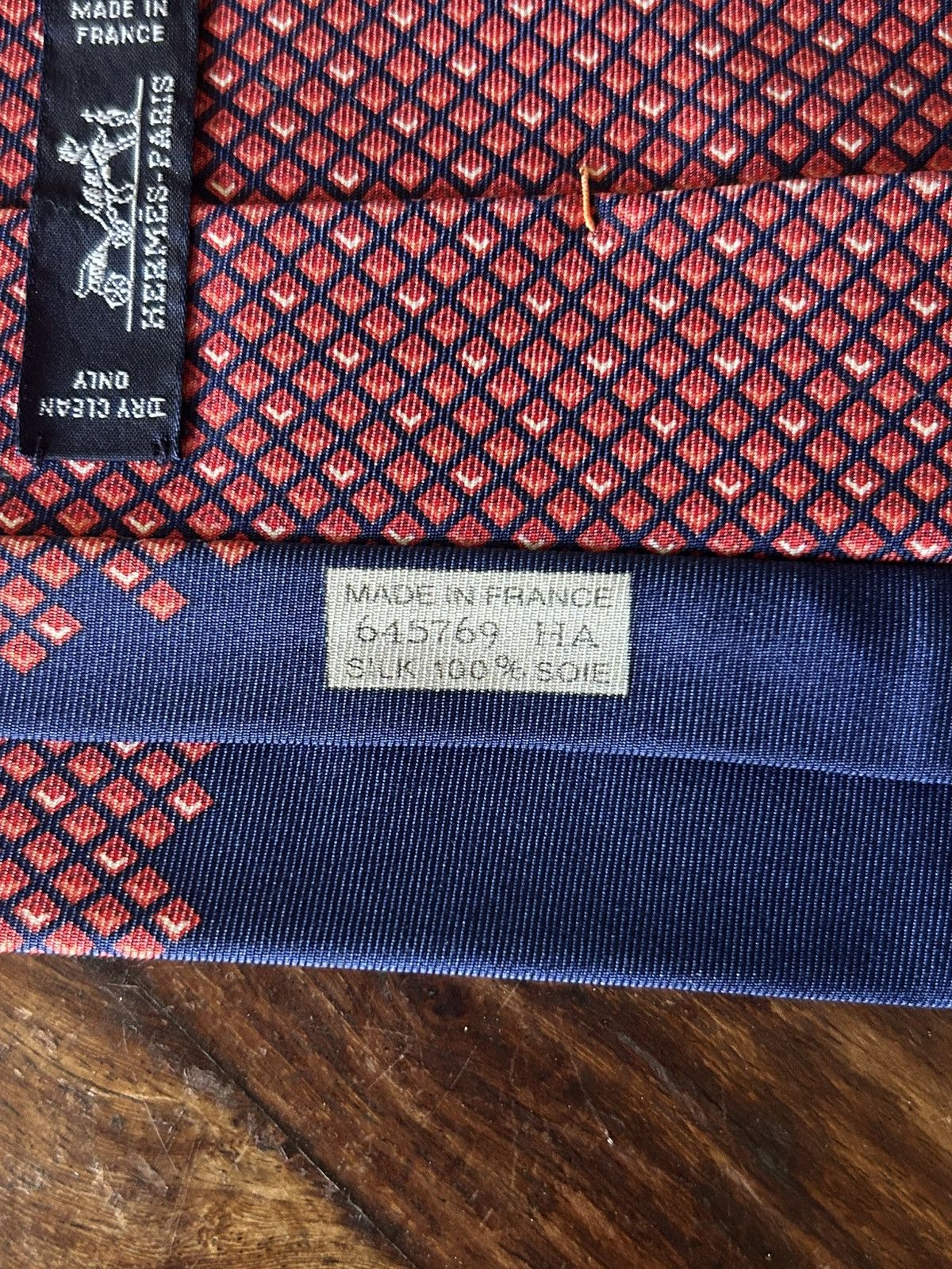 Hermes Rare Hermes Brick Breaker Silk Tie Size ONE SIZE - 5 Thumbnail