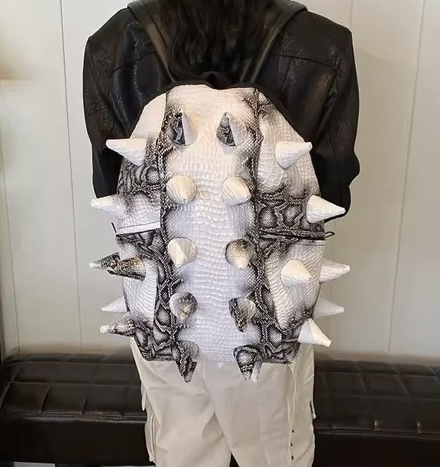 Japanese Brand × Vintage Hedgehog Shape PU Backpacks Size ONE SIZE - 3 Thumbnail