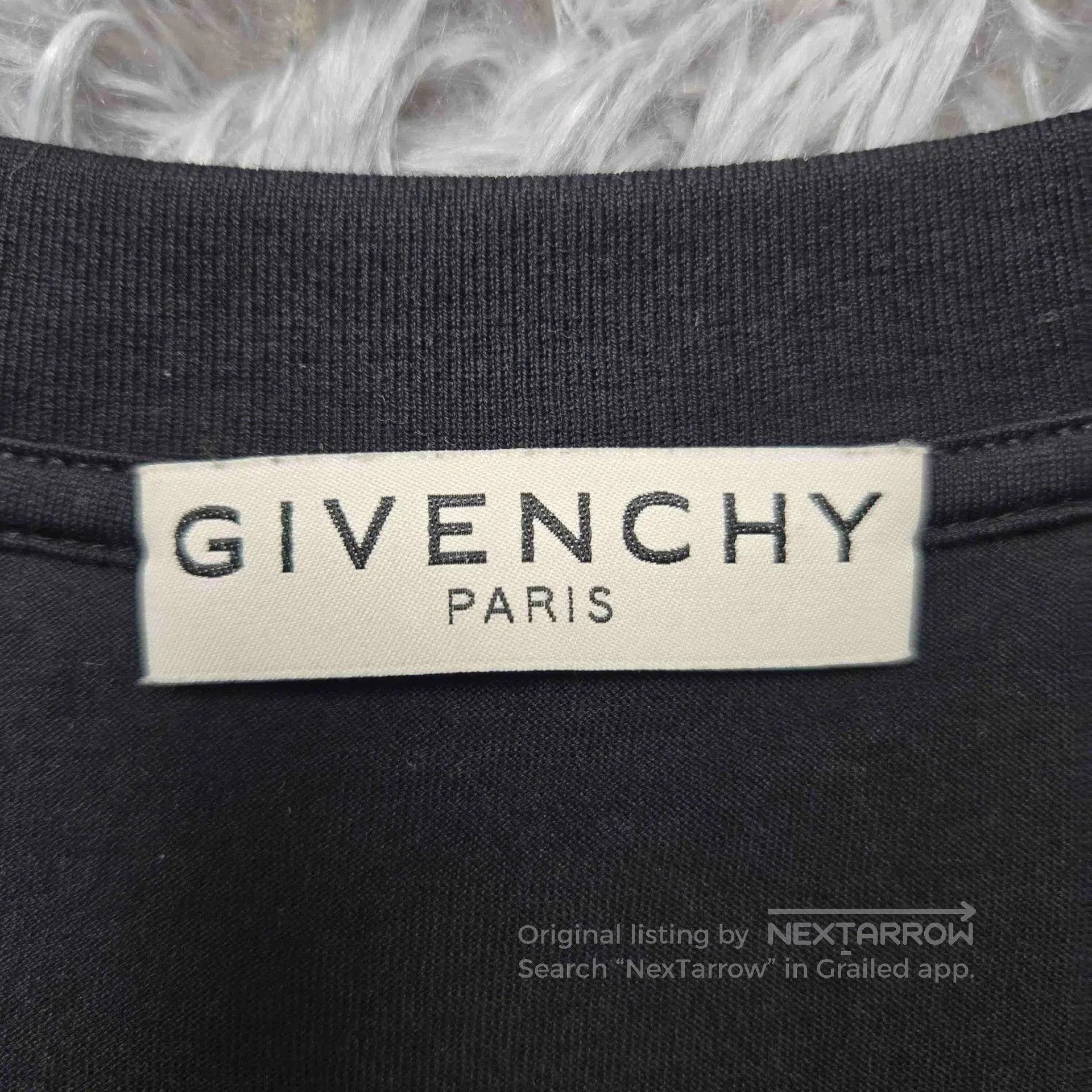 Givenchy Givenchy Shark Print Short Sleeve T. Size US M / EU 48-50 / 2 - 4 Thumbnail