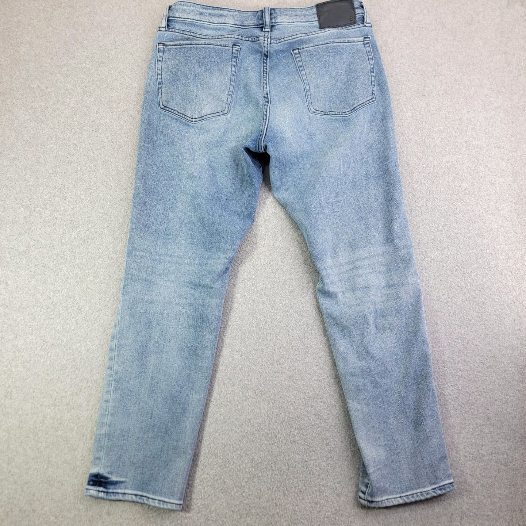 Bonobos Bonobos Slim Taper Jeans Mens 33x30 Blue Slim Tapered Light Wash Denim Shirt? Size US 33 - 5 Thumbnail