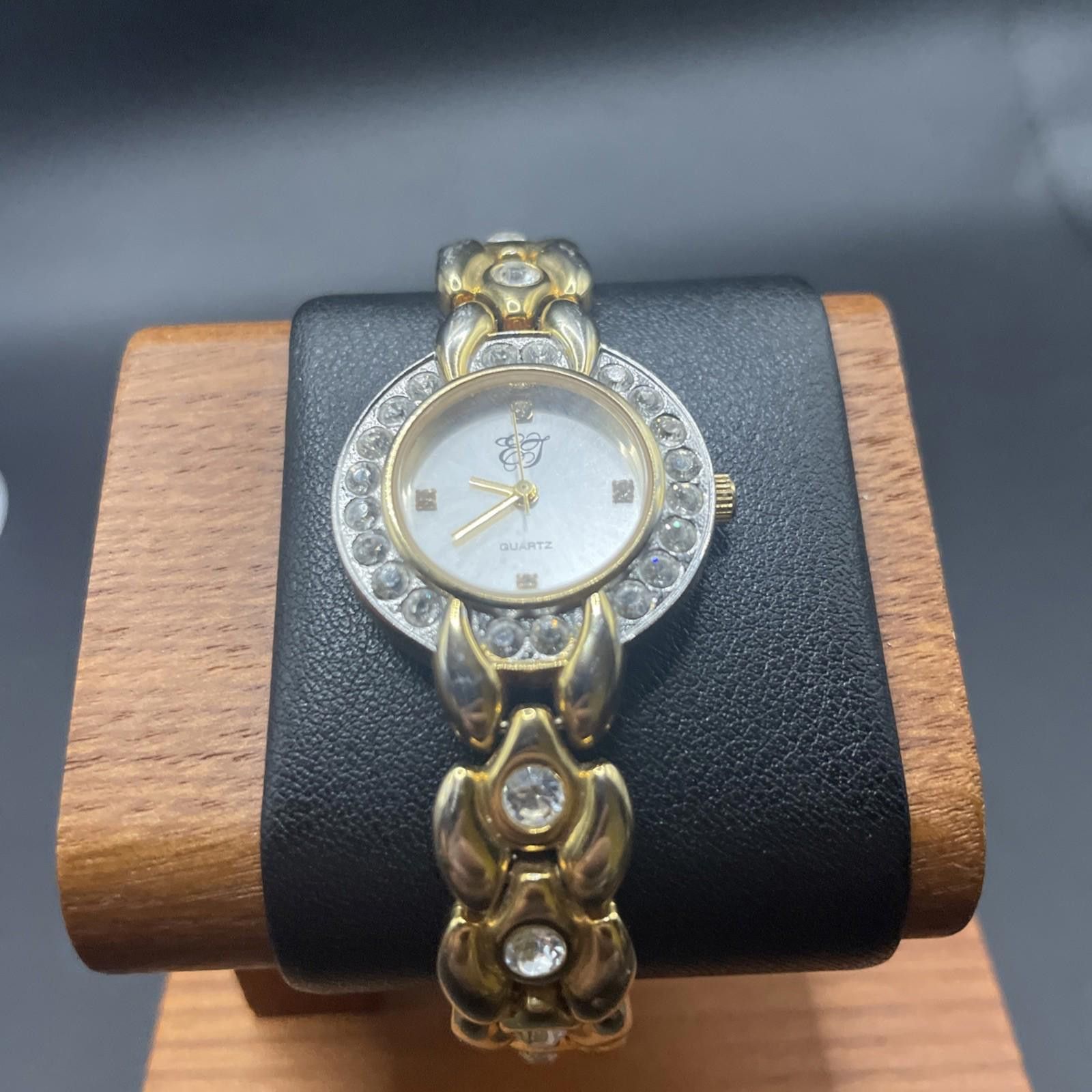 The Unbranded Brand Elizabeth Taylor Women's Gold-Tone Crystal Dial New Battery Size ONE SIZE - 2 Thumbnail