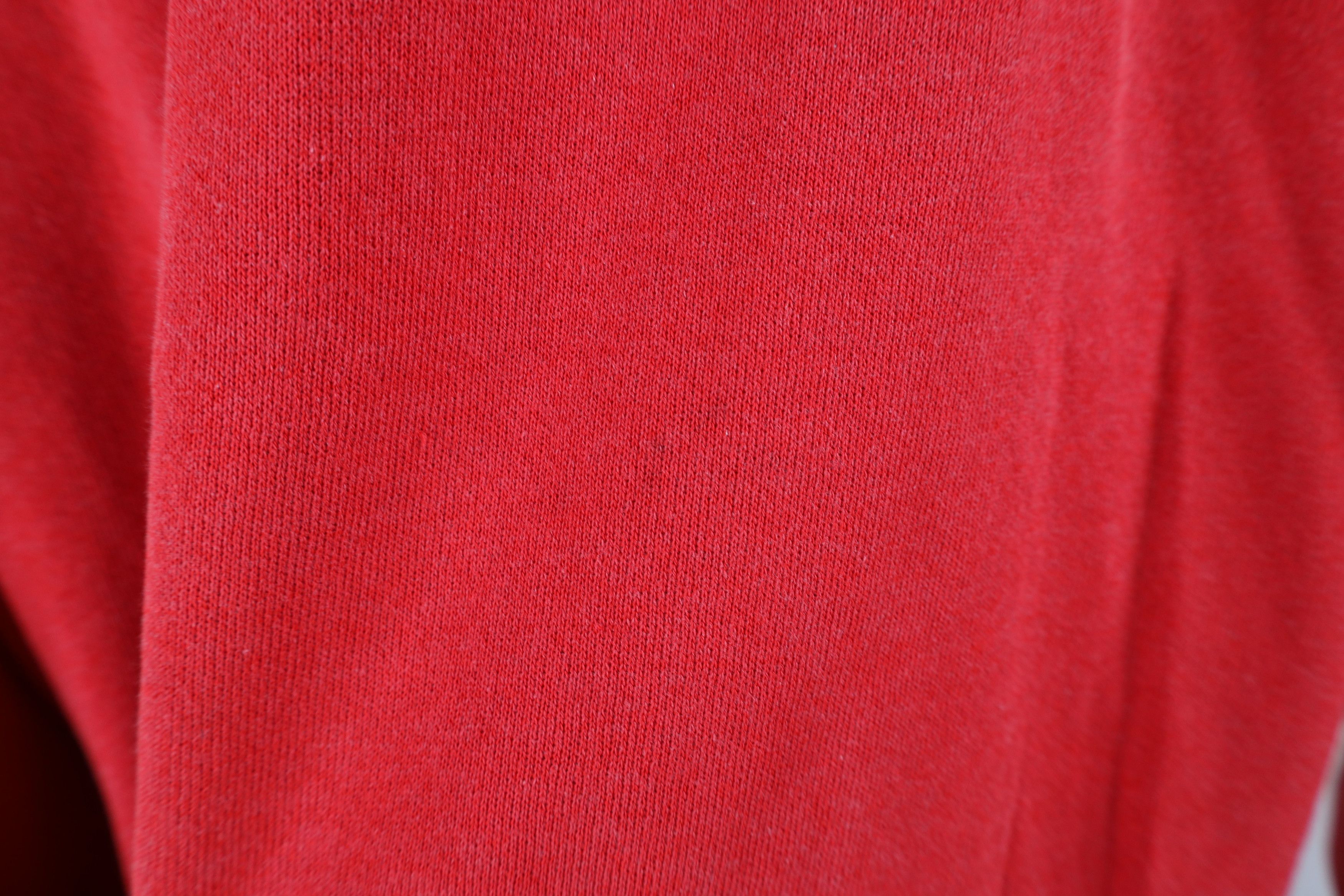 Vintage Vintage 70s 80s Streetwear Crewneck Sweatshirt Red USA Size US L / EU 52-54 / 3 - 6 Thumbnail