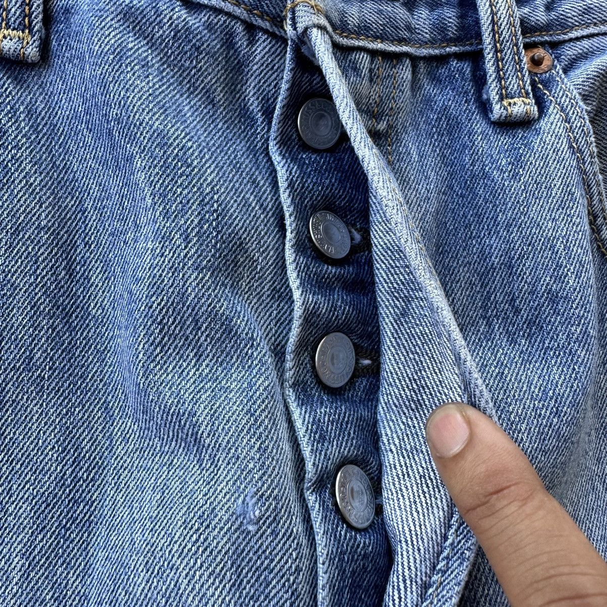 Levi's Vintage Levis 501 Mexico Blue Denim 33x34 D635 Size US 33 - 14 Thumbnail