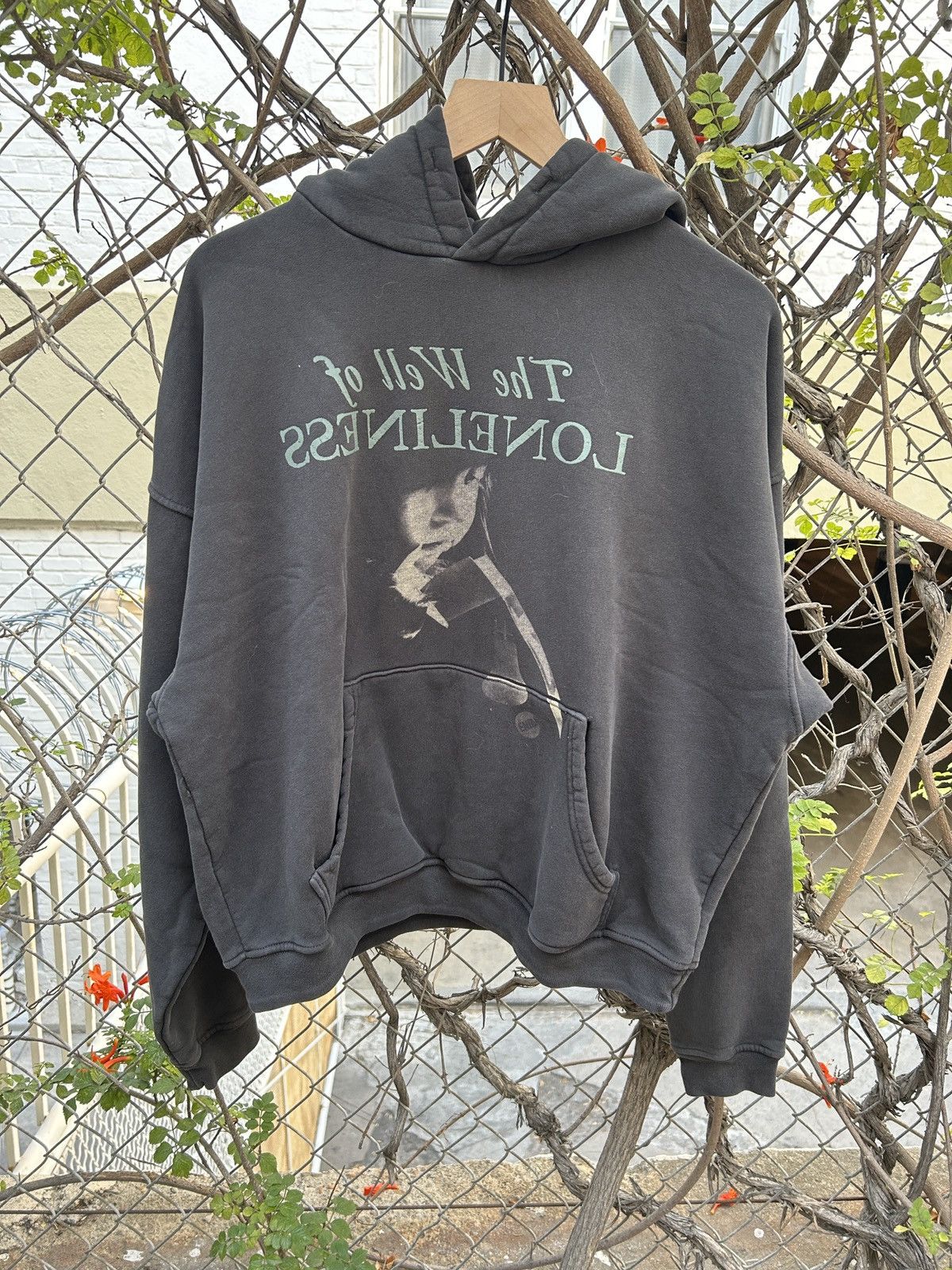 Enfants Riches Deprimes endants riches derimes “well of loneliness