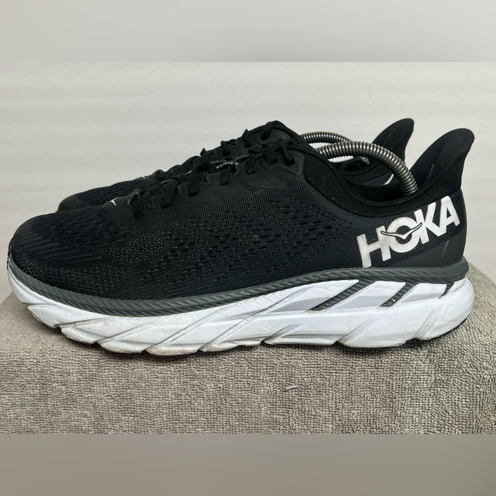 athletic shoe hoka one one clifton men