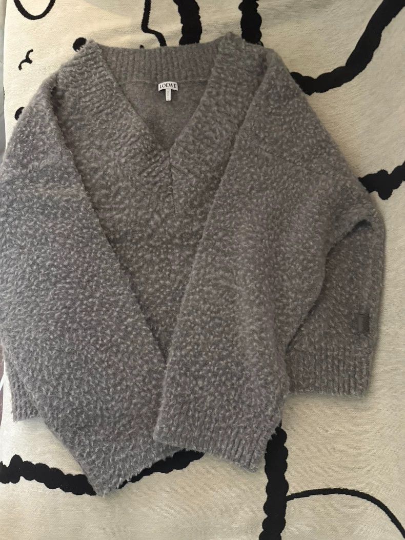 Loewe LOEWE Cashmere sweater Size S / US 4 / IT 40 - 1 Thumbnail