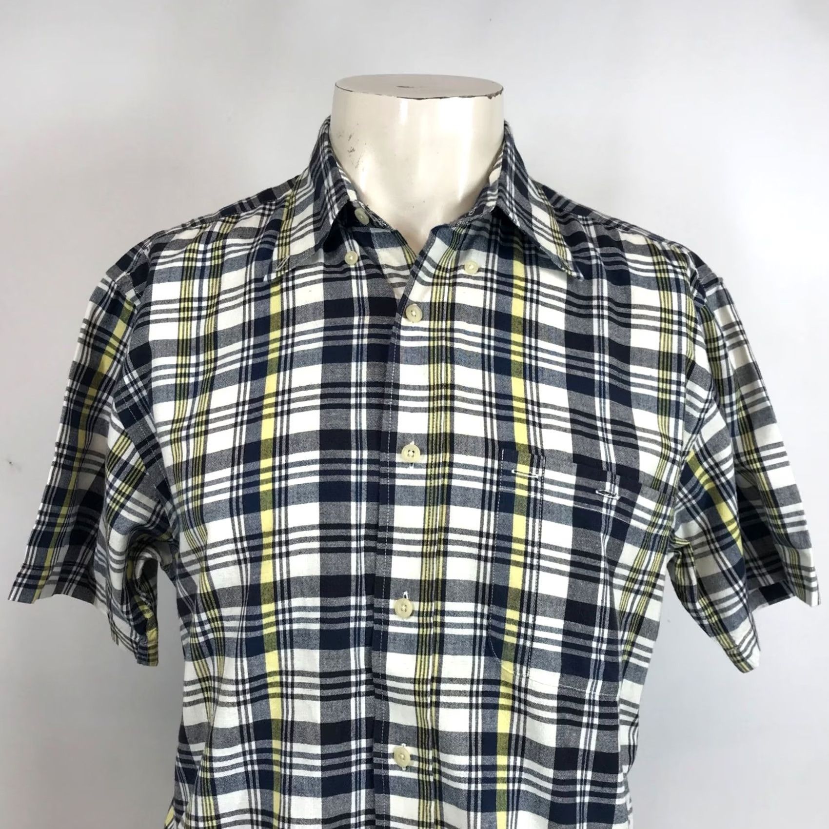 Pendleton PENDLETON Shirt Mens Medium NAVY & CREAM PLAID OCEANSIDE SHORT SLEEVE BUTTON Size US M / EU 48-50 / 2 - 2 Thumbnail
