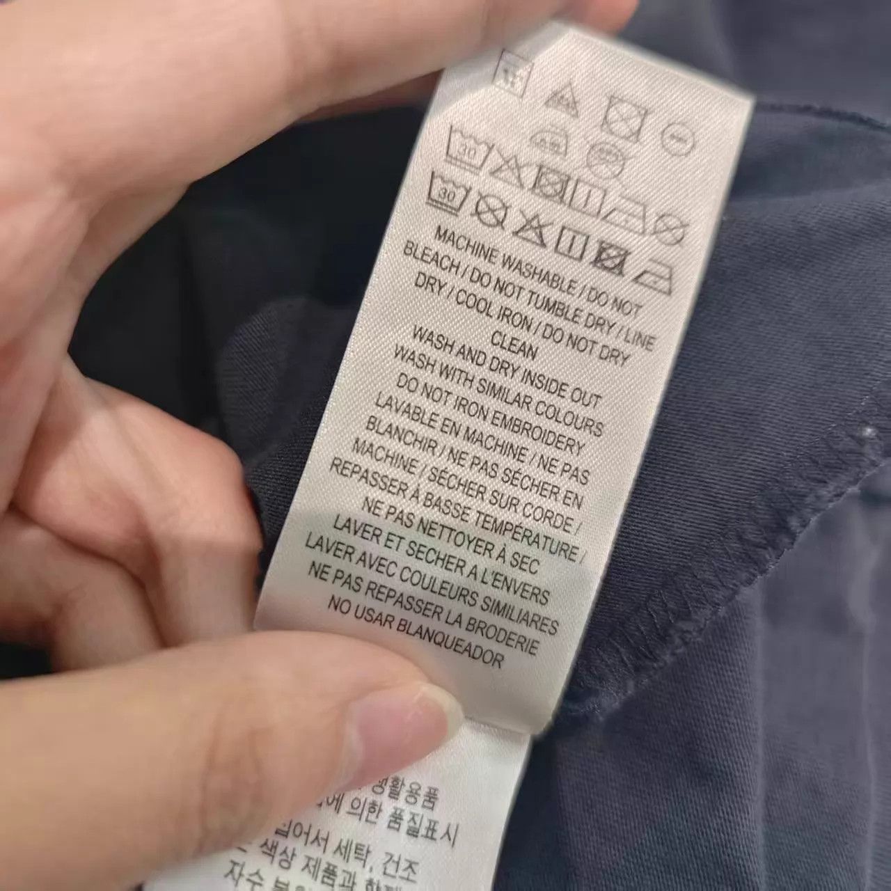 Burberry bbr Burberry women's M short sleeve Size M / US 6-8 / IT 42-44 - 6 Thumbnail