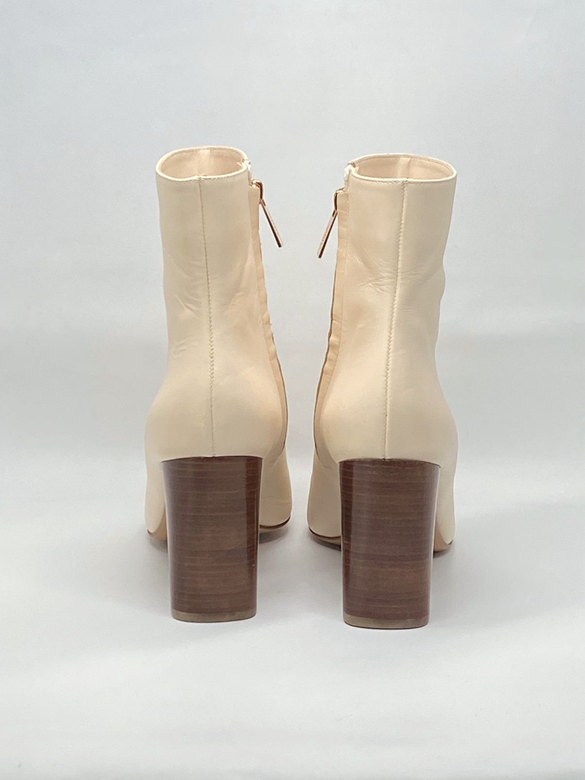 Gabriela Hearst Gabriela Hearst Rio Ankle Boot in Cream Leather size 39.5 Size US 9.5 / IT 39.5 - 7 Thumbnail