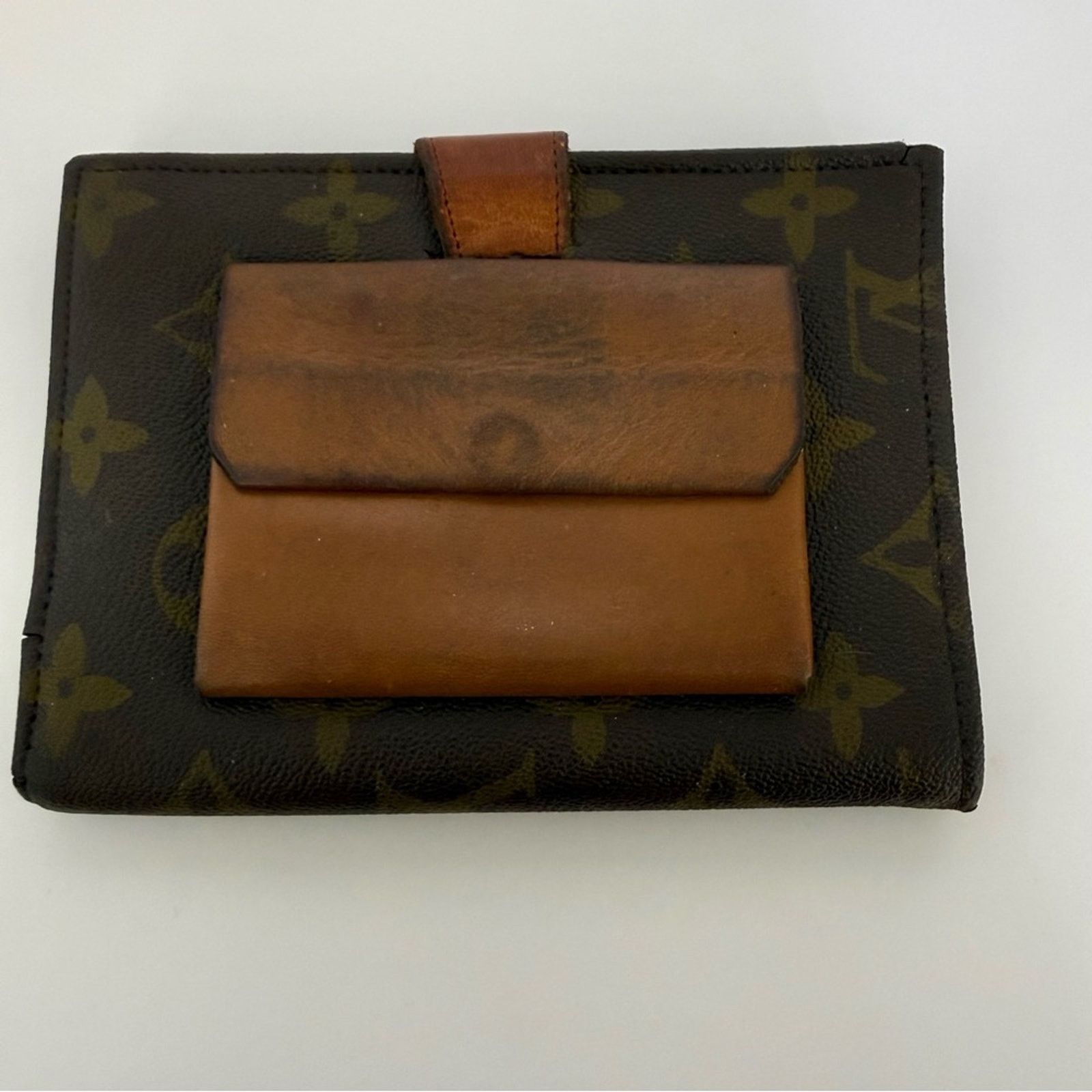Louis Vuitton Louis Vuitton vintage unisex wallet Authentic Size ONE SIZE - 8 Thumbnail