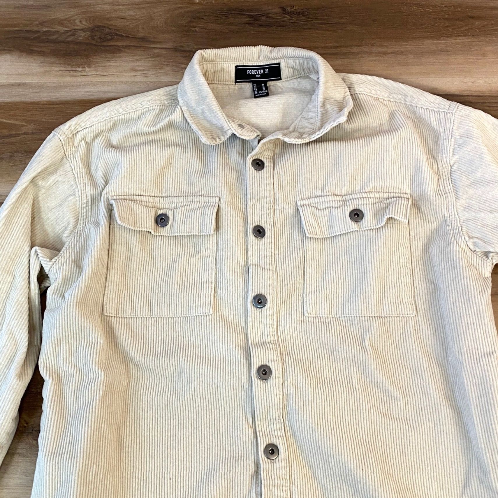 Forever 21 Forever 21 Corduroy Button Down Work Shirt Mens Medium Long Sleeve Beige Size US M / EU 48-50 / 2 - 3 Thumbnail