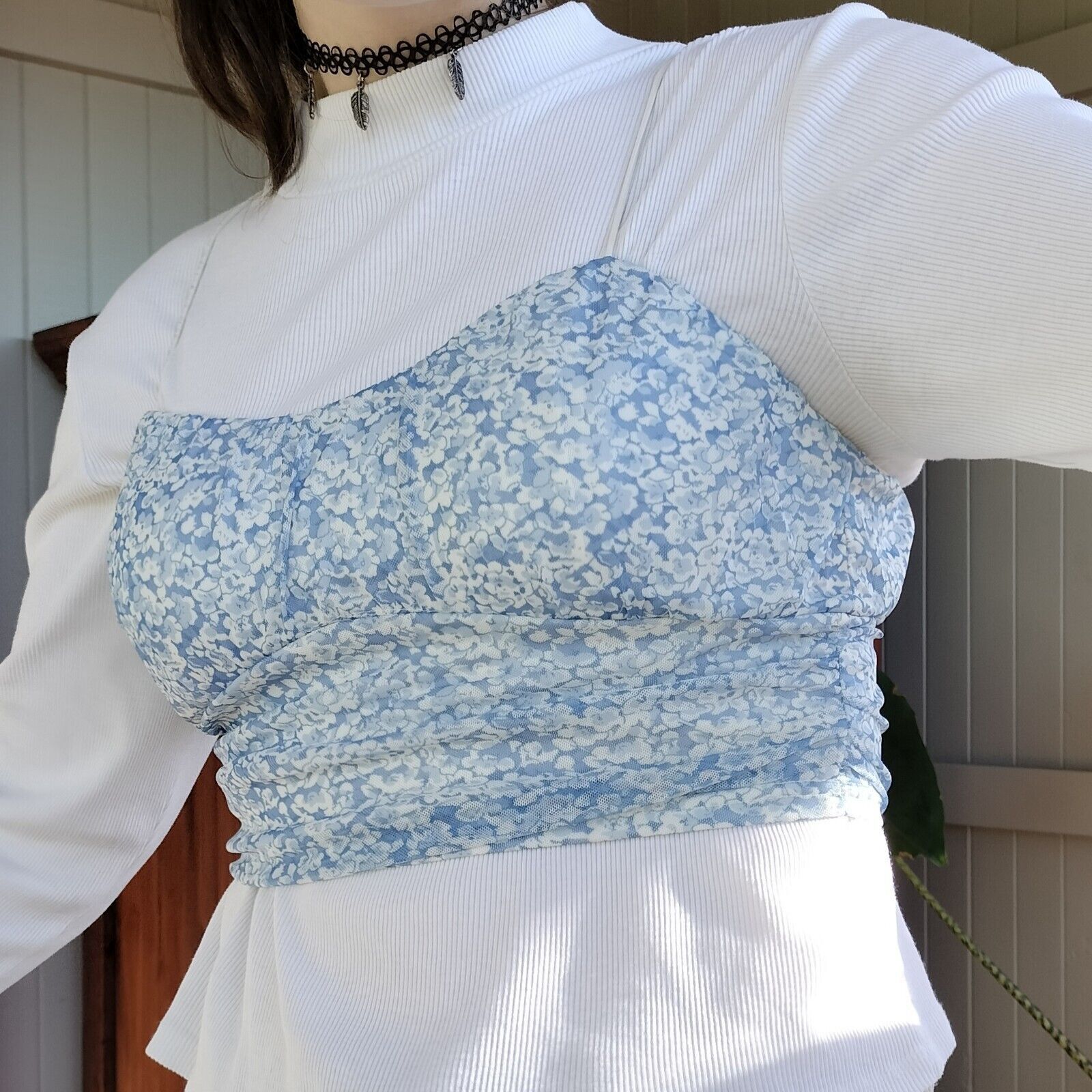 Other Ally Womens Floral Crop Top Sleeveless Mesh Pleated Ruched Size M / US 6-8 / IT 42-44 - 4 Thumbnail