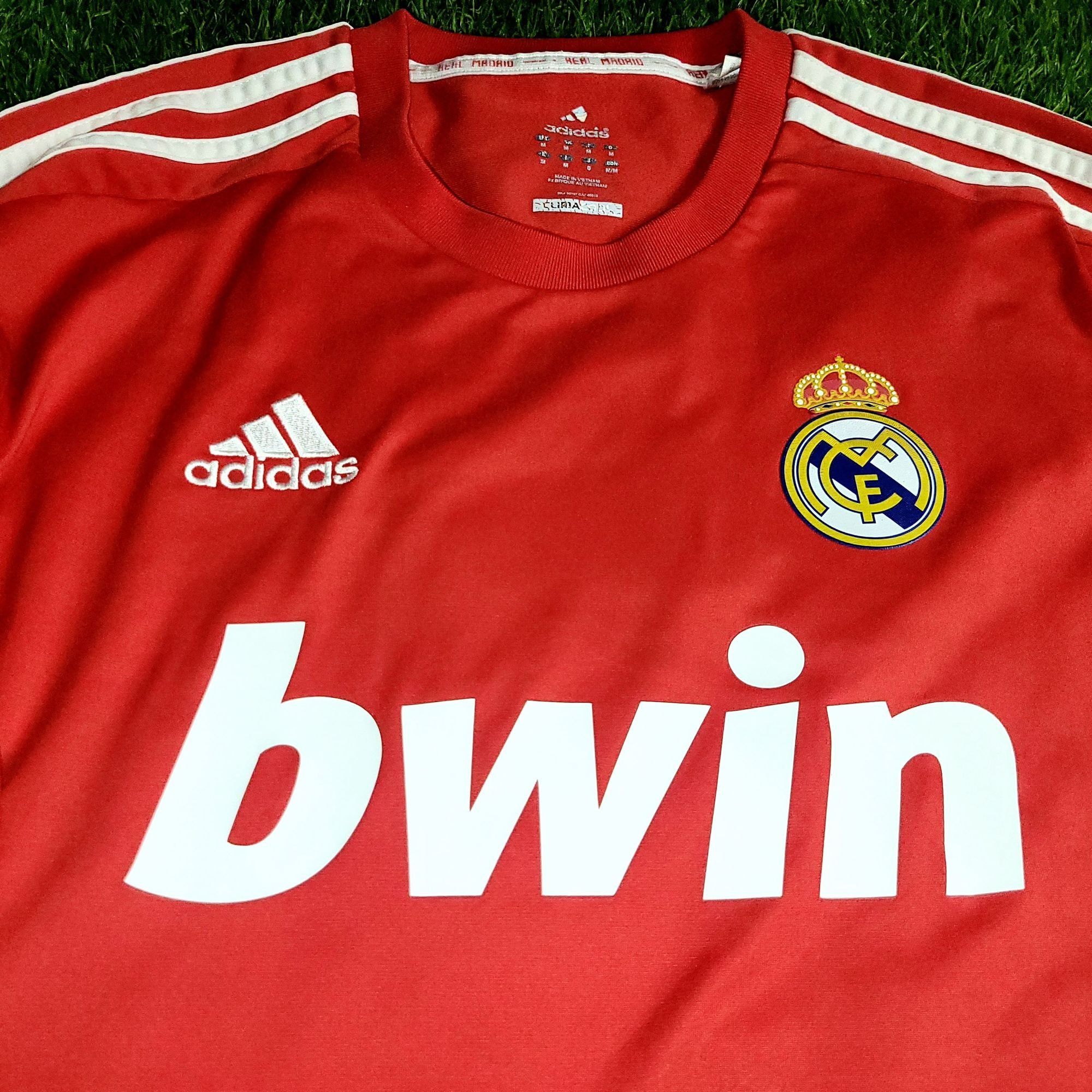 Adidas Ronaldo Real Madrid UEFA 2011 2012 Third Soccer Jersey M Size US M / EU 48-50 / 2 - 3 Thumbnail