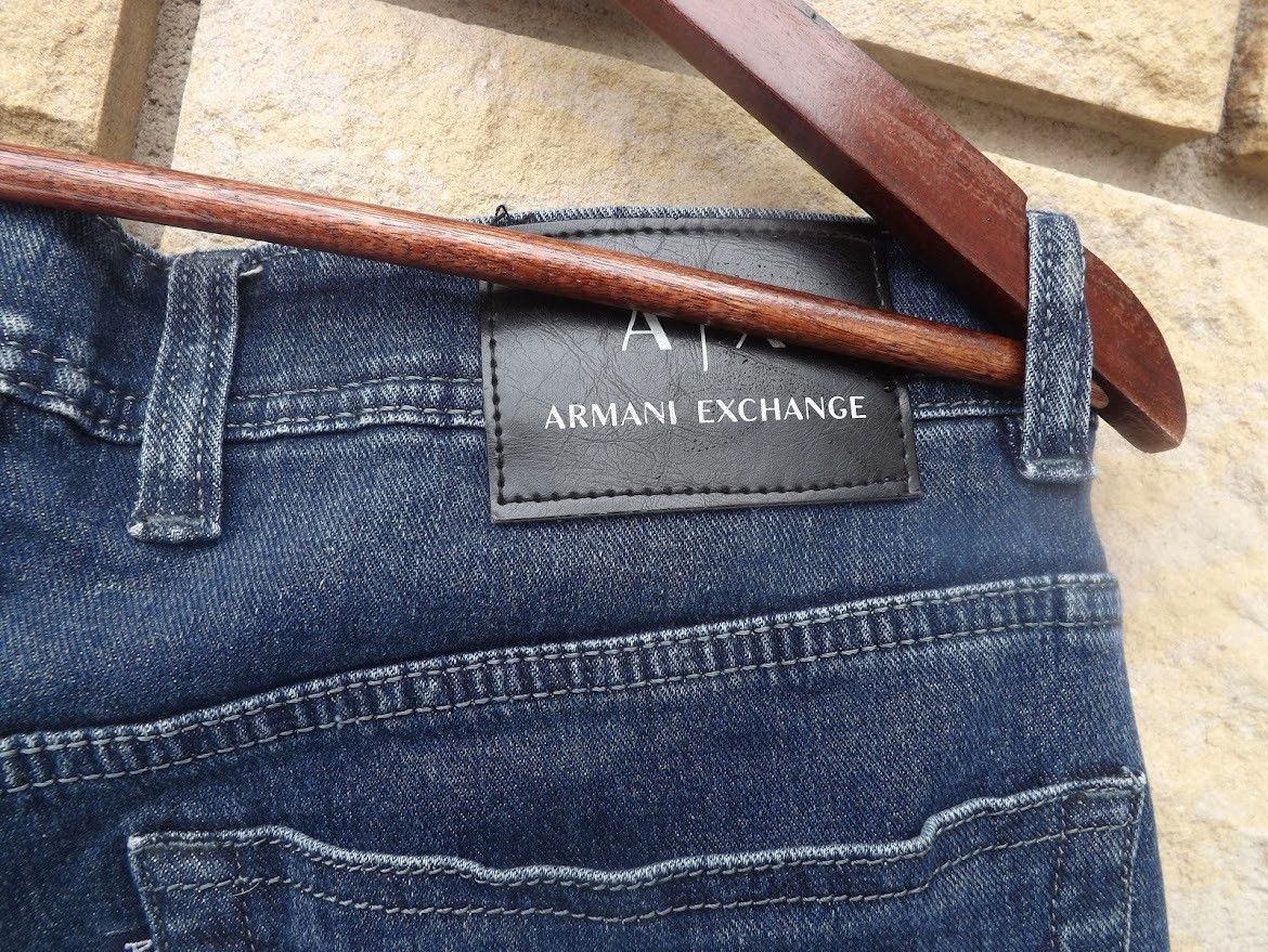 Armani Exchange Armani Exchange Classic Dark Wash Denim Jeans Size US 30 / EU 46 - 4 Thumbnail