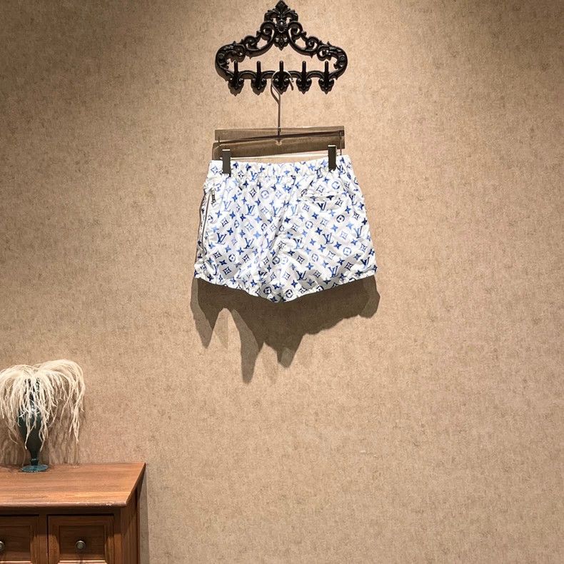 Louis Vuitton Louis Vuitton Blue and white presbyopic jogging shorts Size US 38 / EU 54 - 2 Thumbnail
