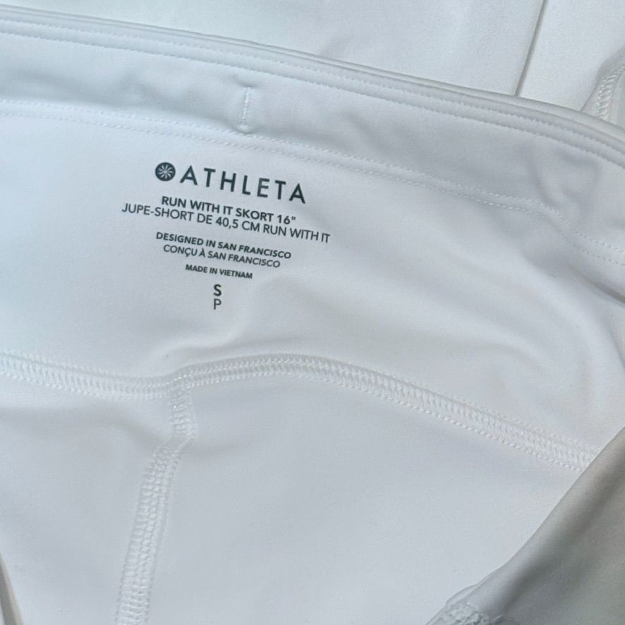 Athleta NWT Athleta Tennis skirt S 16" White Lined Pockets Run w/ It Size 27" / US 4 / IT 40 - 7 Thumbnail