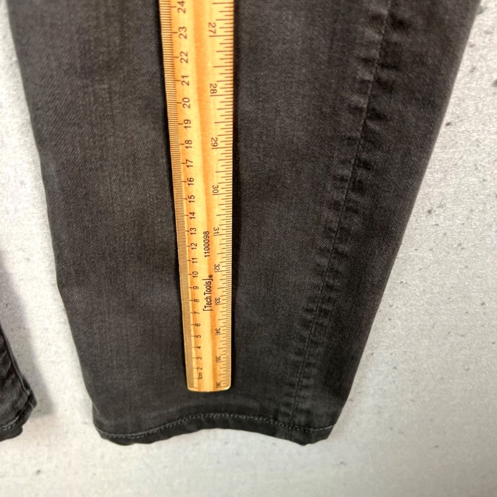 7 For All Mankind 7 For All Mankind Jeans Slim Luxury Slimmy Luxe Performance Gray 31 Mens 5-Pocket Denim Cotton Blend Zip Modern Straight Vintage No N/A Size US 31 - 7 Thumbnail