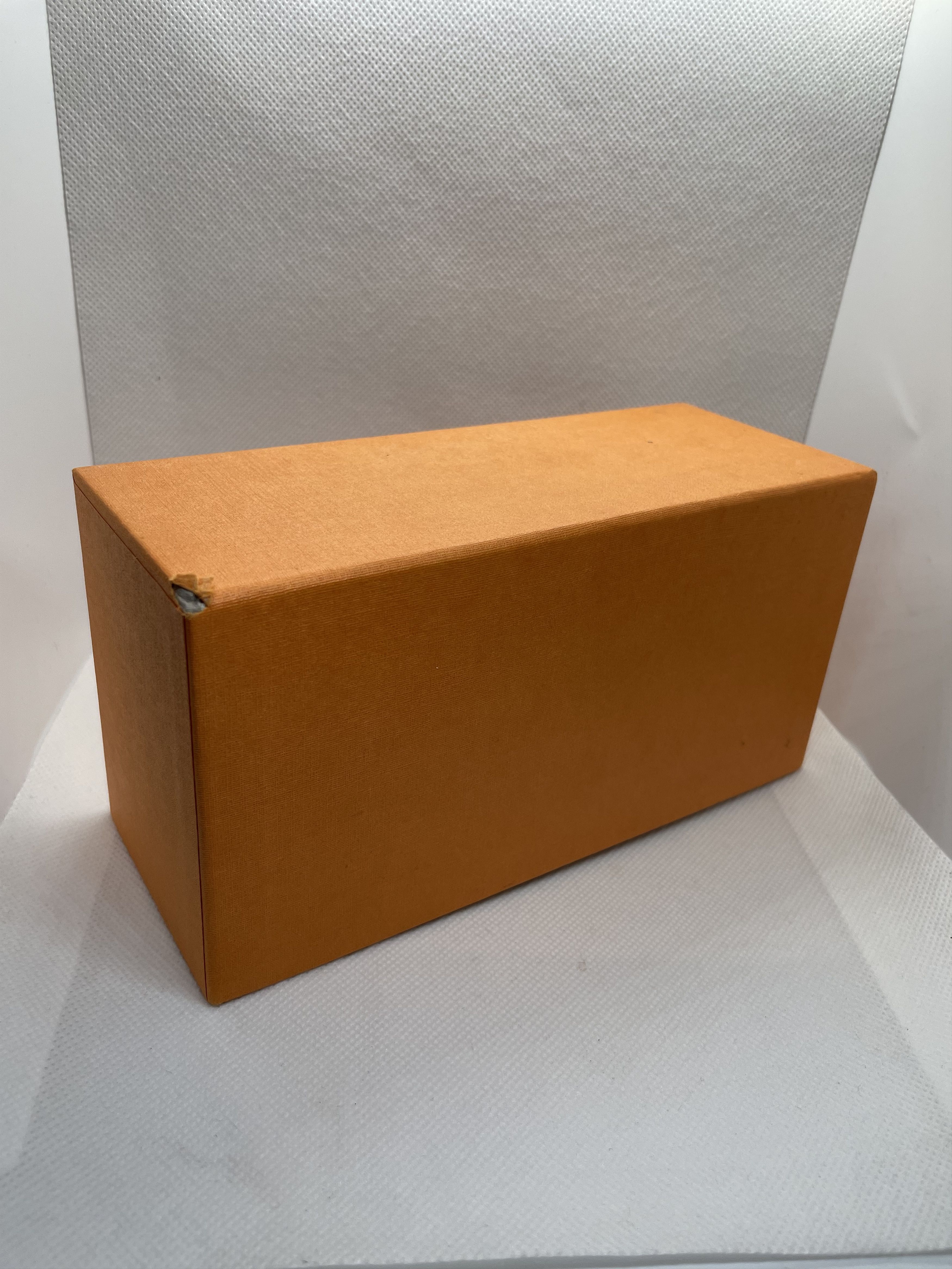 Louis Vuitton Louis Vuitton 1.1 millionaires mask Size ONE SIZE - 12 Thumbnail