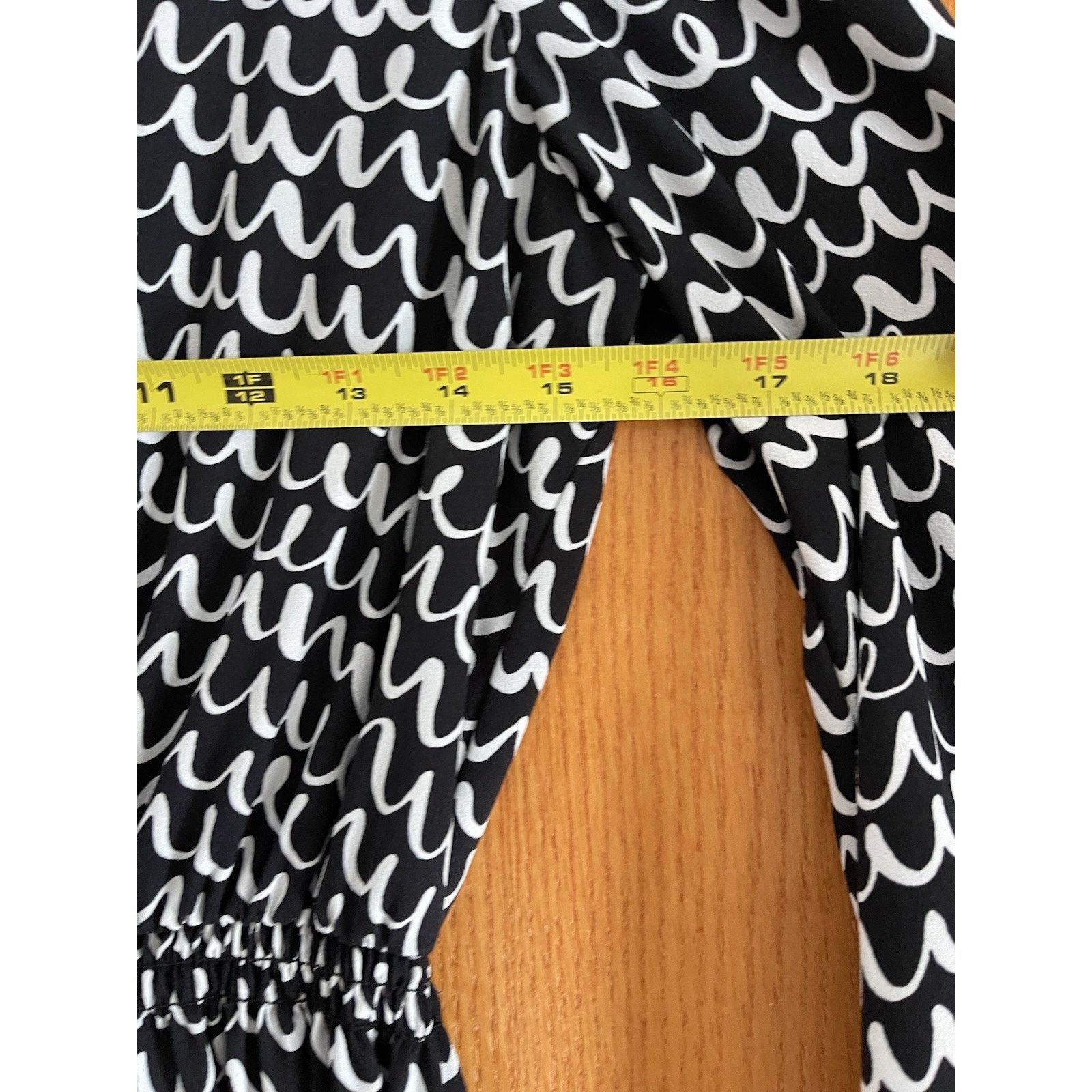 Kate Spade Kate Spade Women's Black Pop Scallop Crepe Mini Dress S $348 Size S / US 4 / IT 40 - 9 Thumbnail