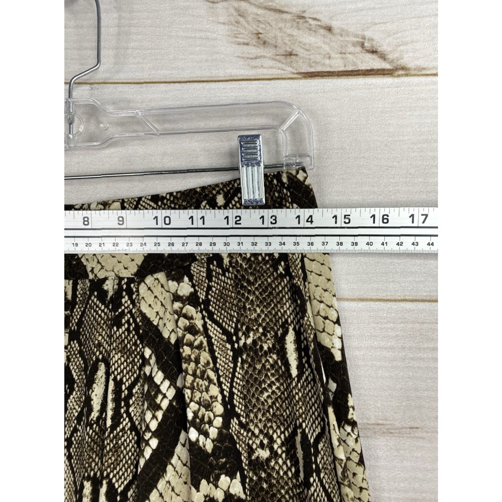 Michael Kors Michael Kors Skirt M Snake Print Wrap Knit Knee Length Elastic Waist Casual Womens Size 32" / US 10 / IT 46 - 4 Thumbnail