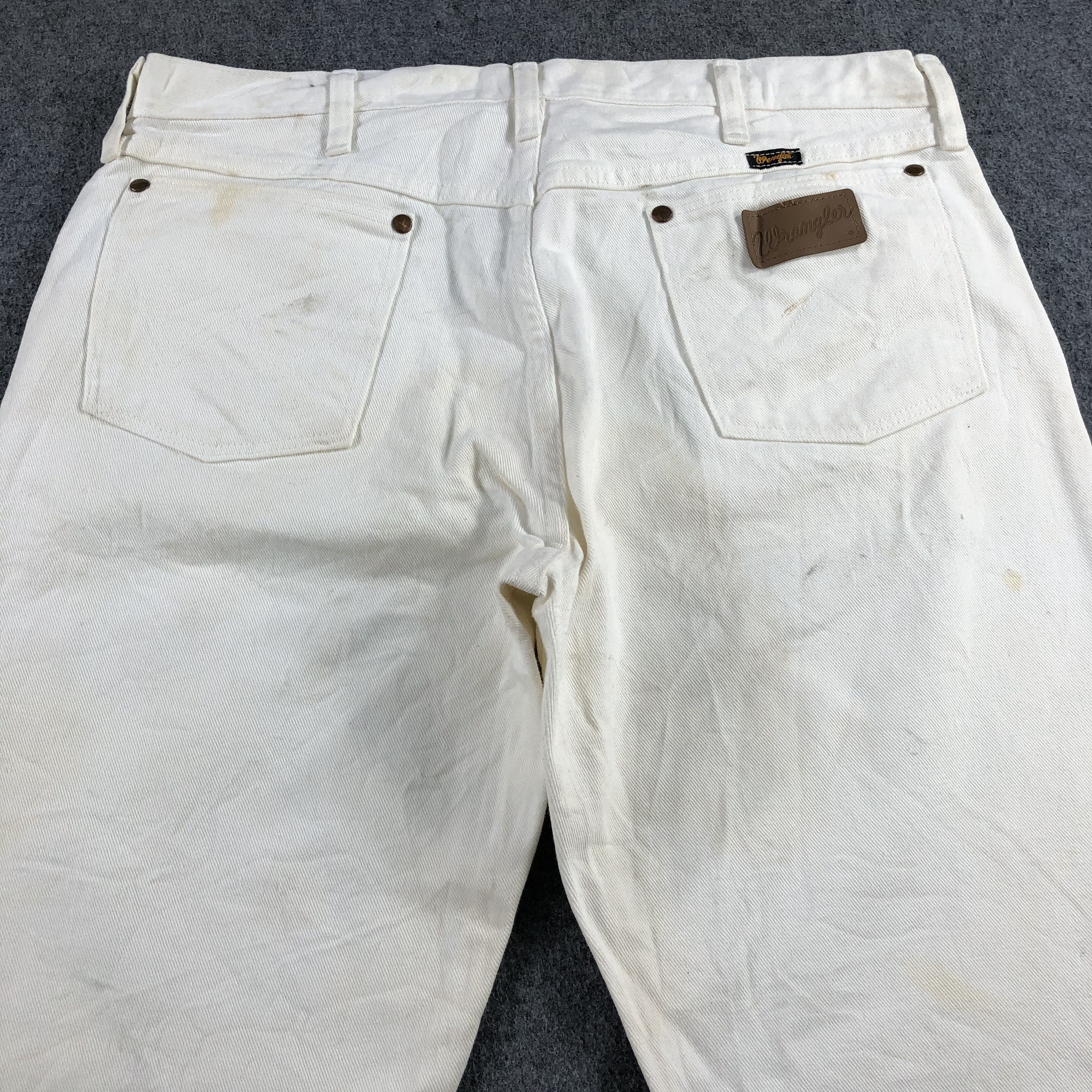 Vintage Vintage Light Wash Wrangler Jeans-J2241 Size US 35 - 4 Thumbnail