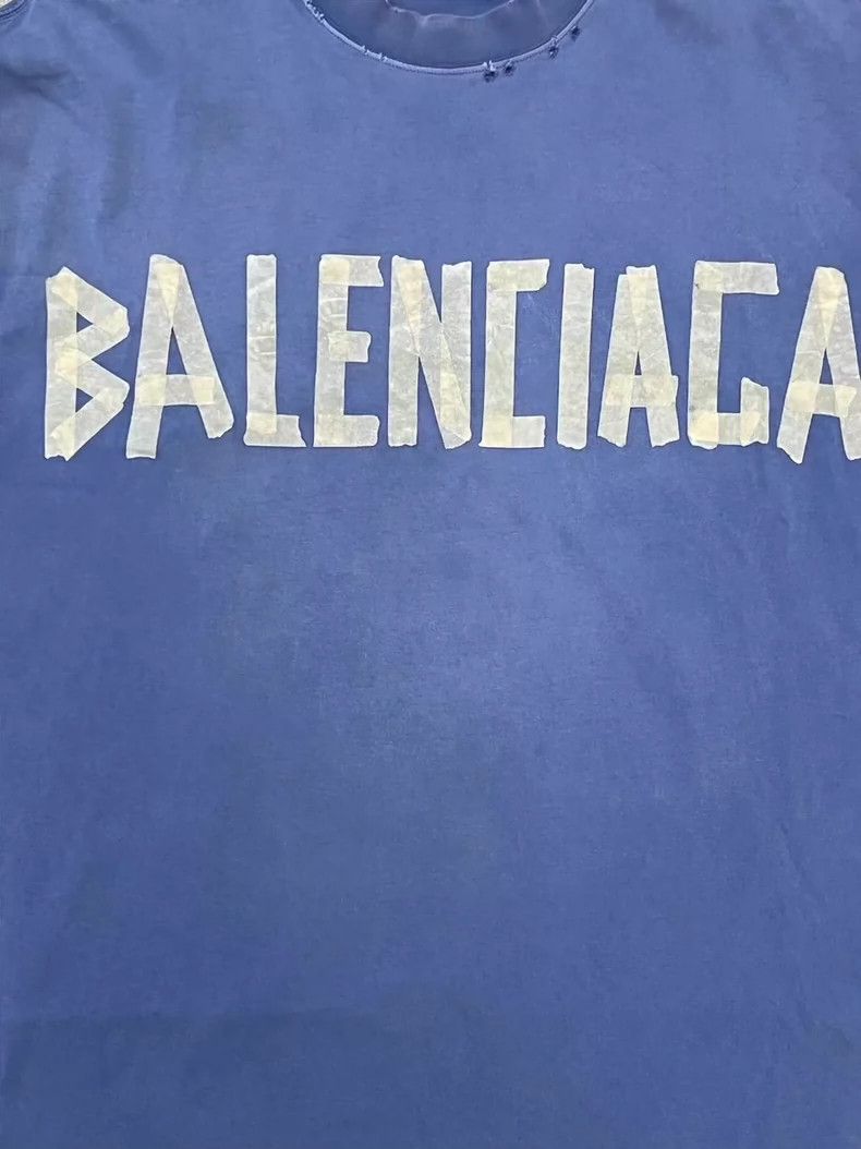 Balenciaga Balenciaga Crewneck pullover short sleeve T-shirt with mon Size US M / EU 48-50 / 2 - 3 Thumbnail