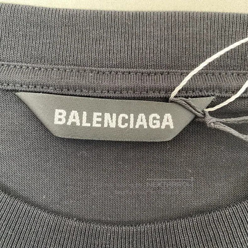 Balenciaga Balenciaga Letter Logo Black T-Shirt Size US L / EU 52-54 / 3 - 7 Thumbnail