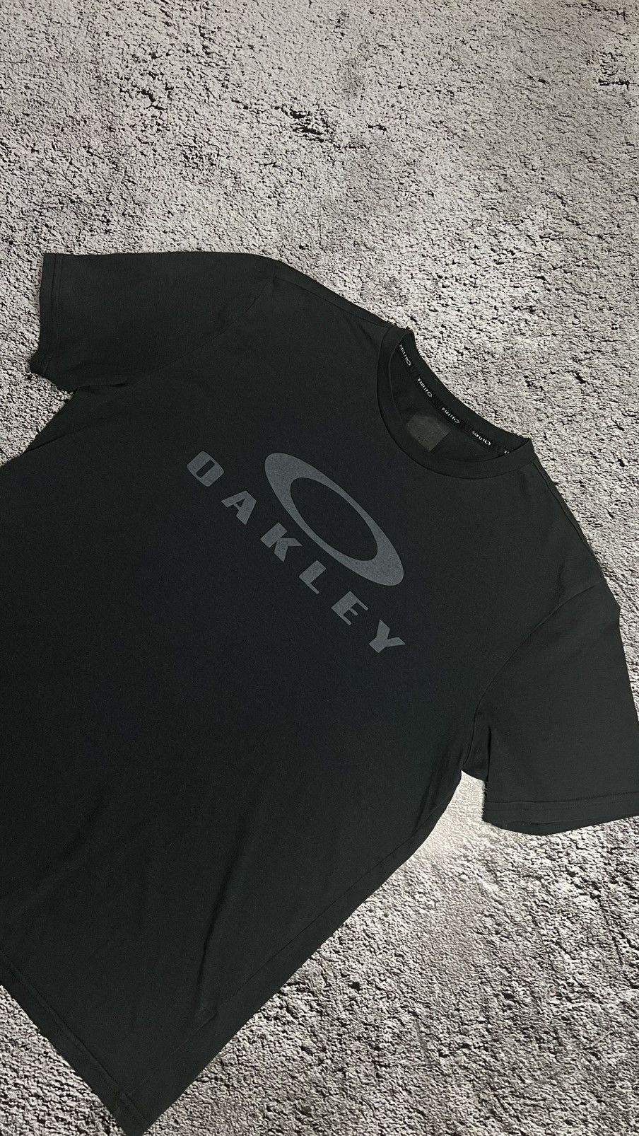 Oakley Oakley big logo t shirt Size US L / EU 52-54 / 3 - 1 Thumbnail