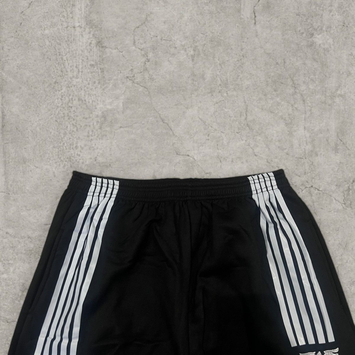 Japanese Brand Incredible baggy wide leg Korean joggers in black. Size M Size US 32 / EU 48 - 2 Thumbnail