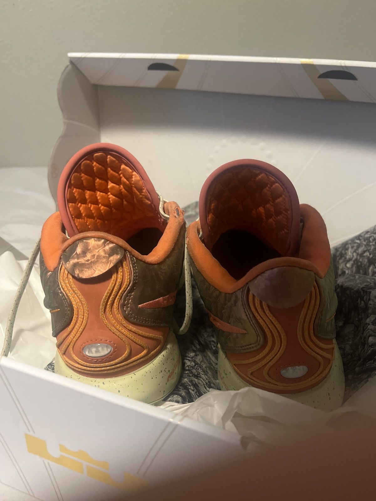 Nike lebron 21 Ember Glow Size US 11 / EU 44 - 3 Thumbnail