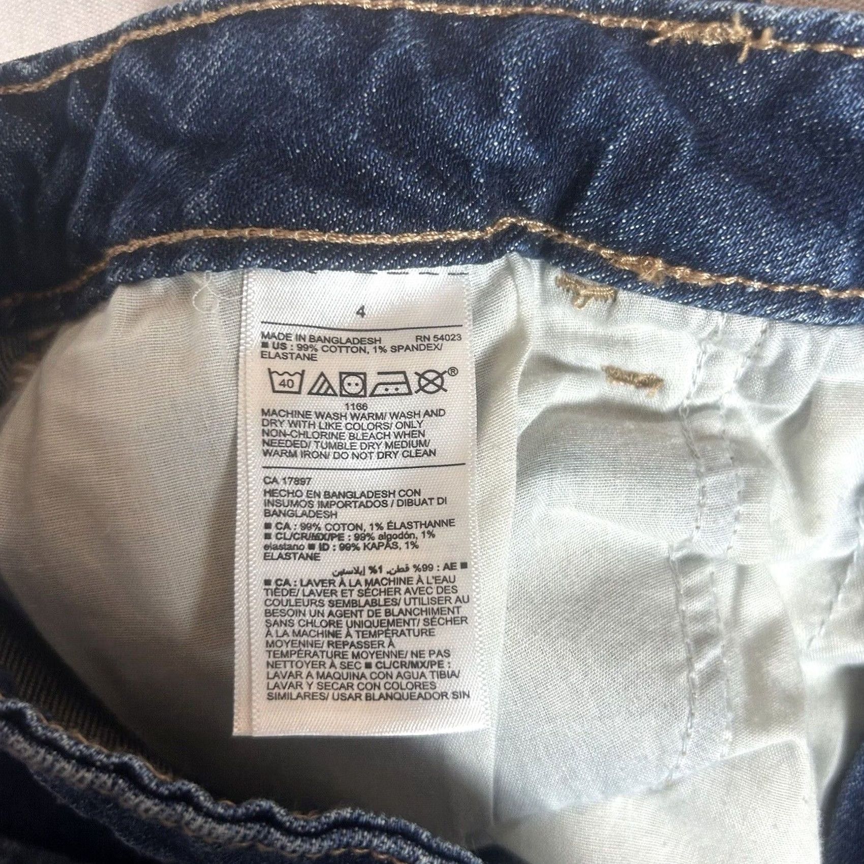 Old Navy Old Navy High Rise Jean Skirt Womens Size 4 A-Line Button Medium Wash Blue Denim Size 27" / US 4 / IT 40 - 3 Thumbnail