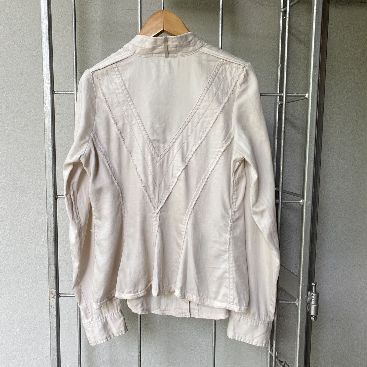 Marithe + Francois Girbaud MARITHE + FRANÇOIS GIRBAUE Grey V-Neck Button-Up Shirt Size S / US 4 / IT 40 - 15 Thumbnail