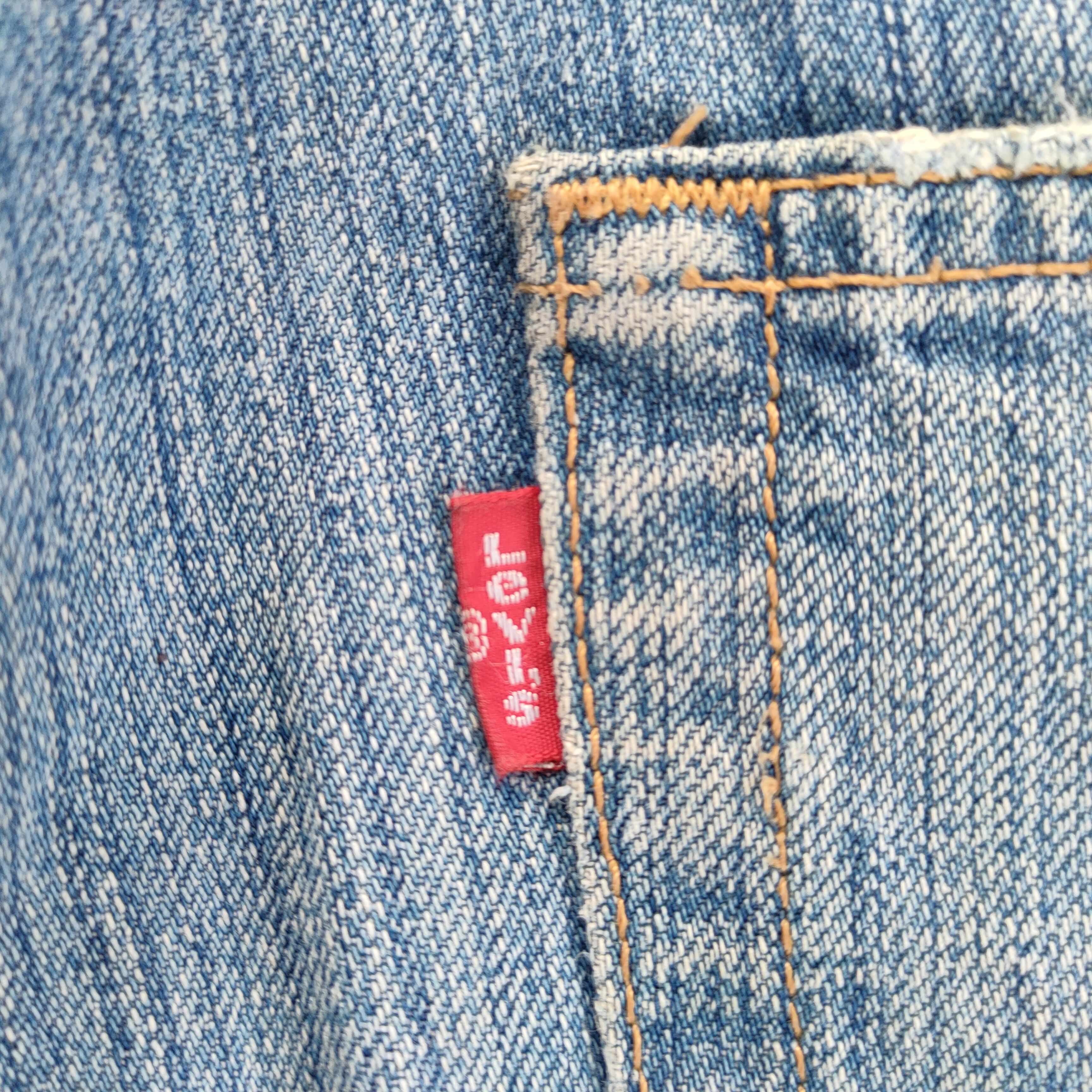 Levi's Vintage Clothing VINTAGE LEVI'S 501 04' FADED RIPPED JEANS DENIM PANTS Size US 35 - 14 Thumbnail