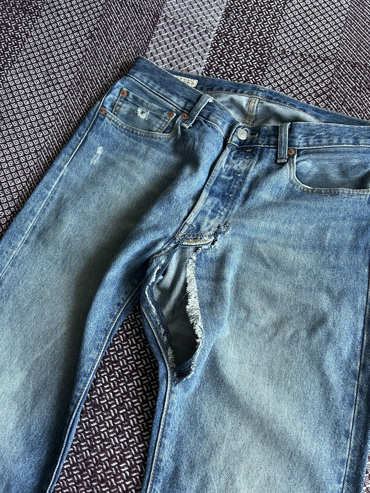 Levi's Vintage Levis 501 Premium Big E Jeans Thrashed Wash Size W32 Size US 32 / EU 48 - 11 Thumbnail