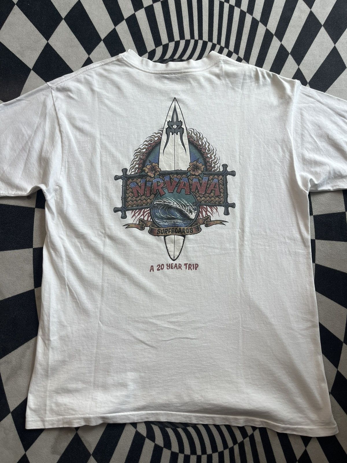 Nirvana Vintage NIRVANA SURF BOARDS A 20 Year Trip 90’s Brand Tshirt Size US XL / EU 56 / 4 - 8 Thumbnail