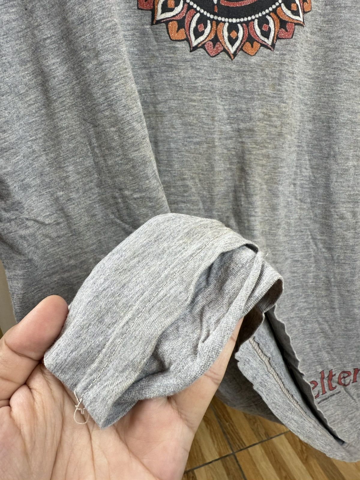 Vintage Vintage Shelter Band Tee Size US L / EU 52-54 / 3 - 8 Thumbnail