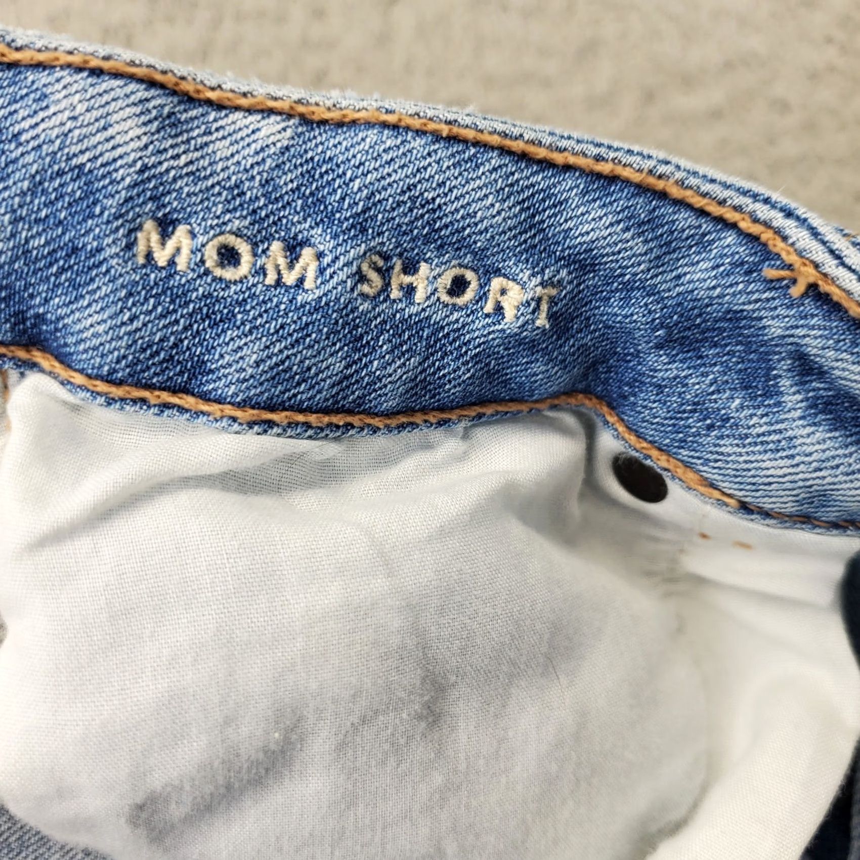 American Eagle Outfitters American Eagle Outfitters Womens 2 Blue Denim 5-Pocket Design Mom Shorts Adult Size 2 Blue Denim Shorts Size 26" / US 2 / IT 38 - 8 Thumbnail