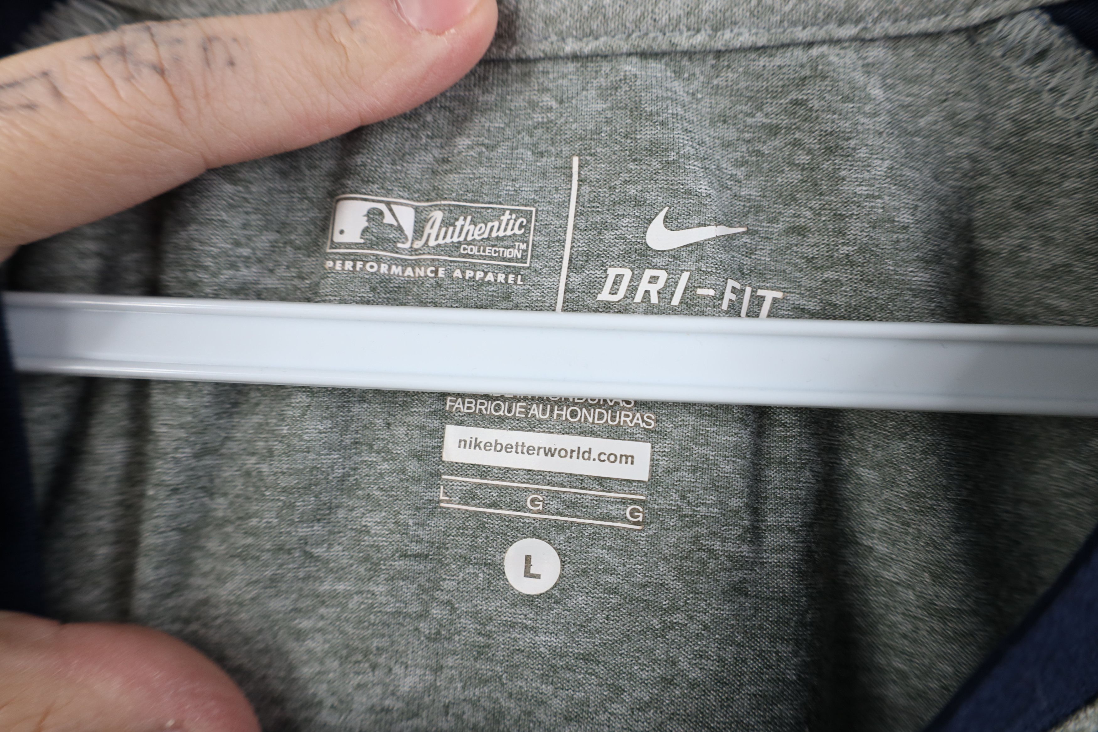 Nike Nike Center Swoosh Detroit Tigers Baseball Raglan T-Shirt Size US L / EU 52-54 / 3 - 10 Thumbnail