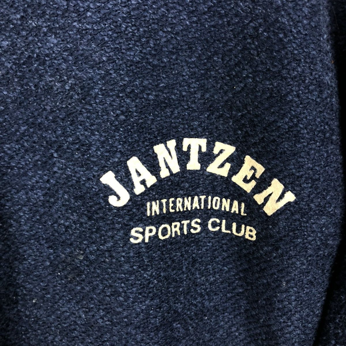 Jantzen 🔥VINTAGE TOP SWEATSHIRT CREWNECK JANTZEN SPELL OUT Size US L / EU 52-54 / 3 - 14 Thumbnail