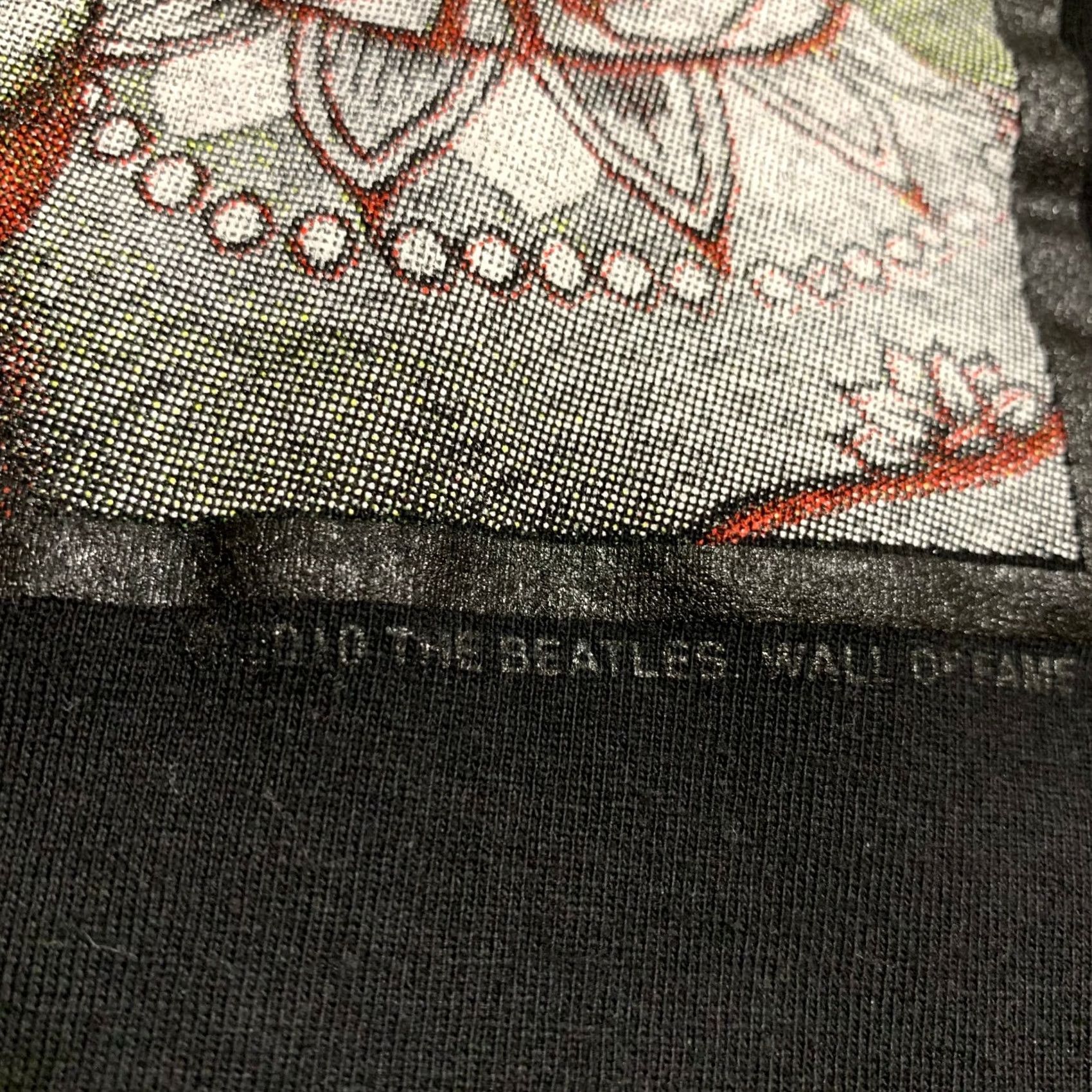 Walls Wall of fame The Beatles T-Shirt Vintage Crew Neck Short Sleeve Black S Mens Beach Shirt Size US S / EU 44-46 / 1 - 3 Thumbnail
