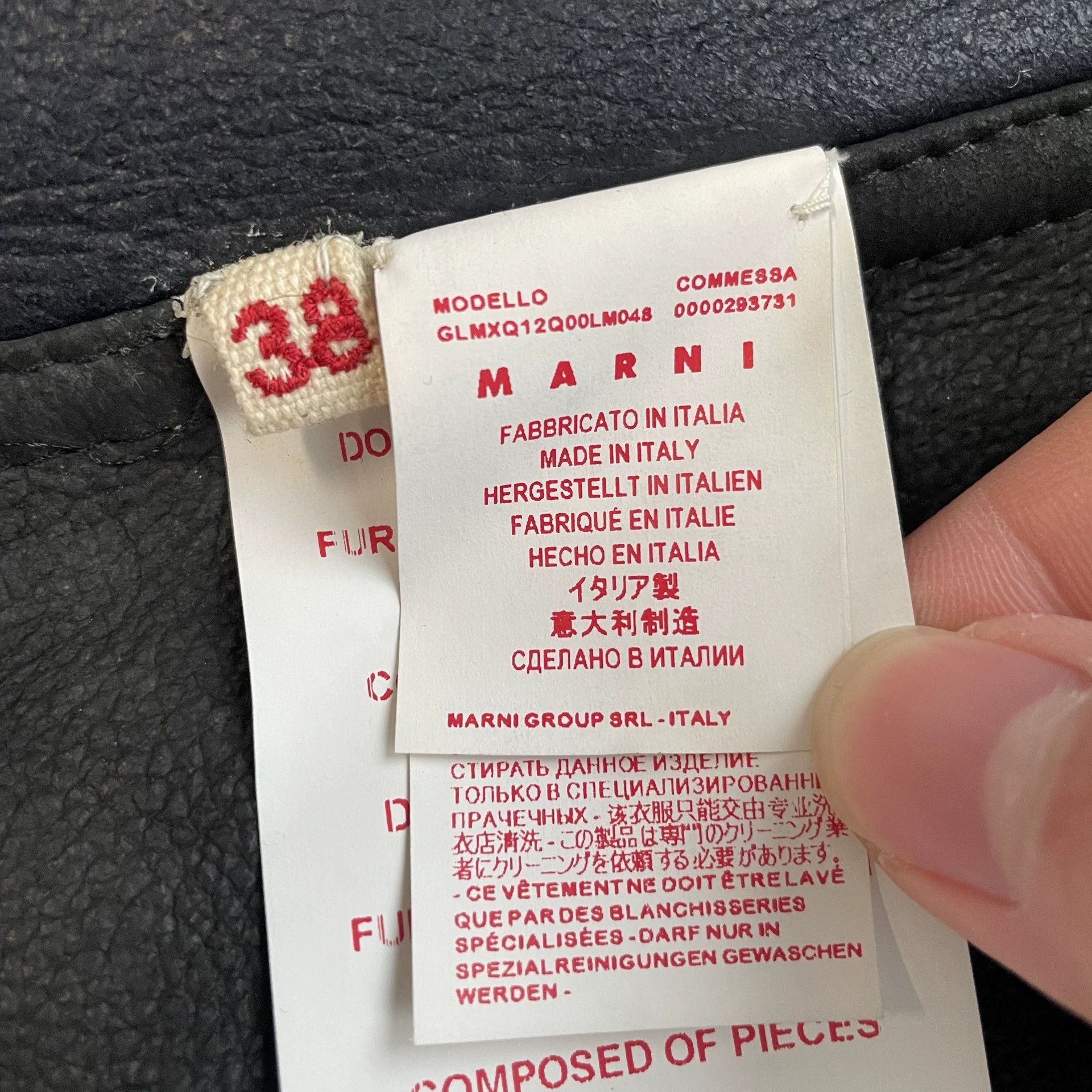 Marni Marni 98 New Women's Hooded Lamb Fur Vest Navy 38 Minor Flaw Size S / US 4 / IT 40 - 6 Thumbnail