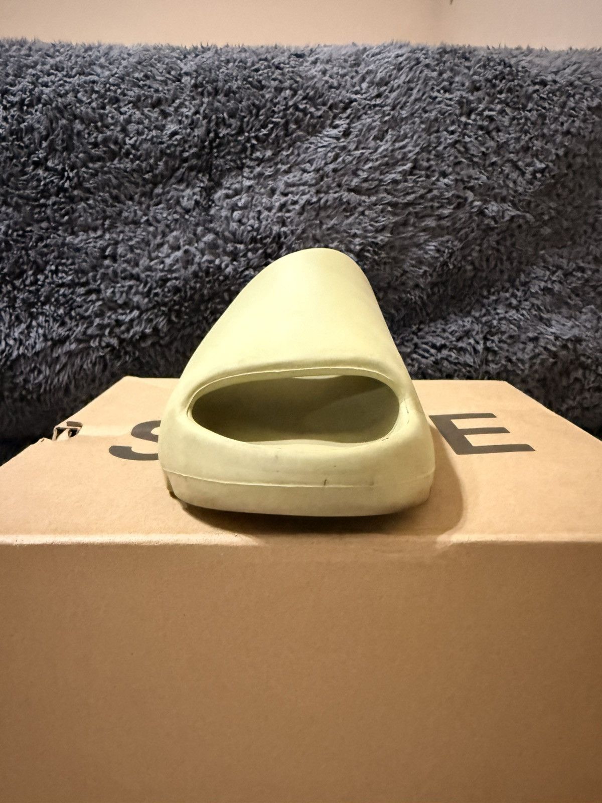 Yeezy Yeezy Slide – Unisex – Authentic – Resin Size US 6 / EU 39 - 17 Thumbnail