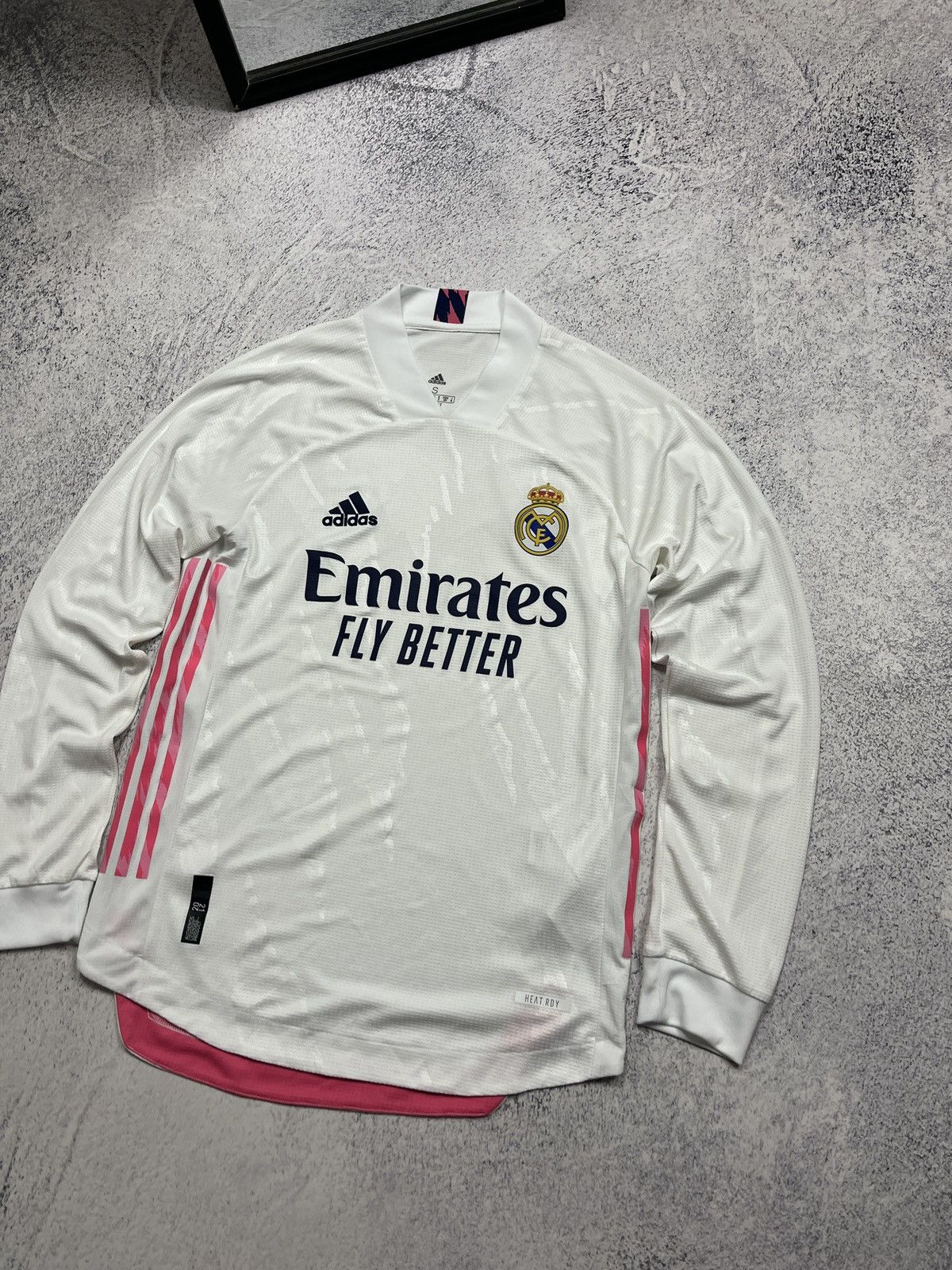 Adidas Real Madrid 2020/2021 Home Soccer Jersey Longsleeve Shirt Size US S / EU 44-46 / 1 - 3 Thumbnail