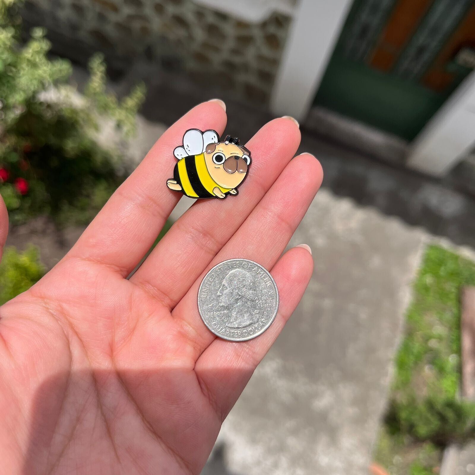 Other New Pin Pug Bee Enamel Collectible Animals Cool Unisex for P Size ONE SIZE - 2 Thumbnail