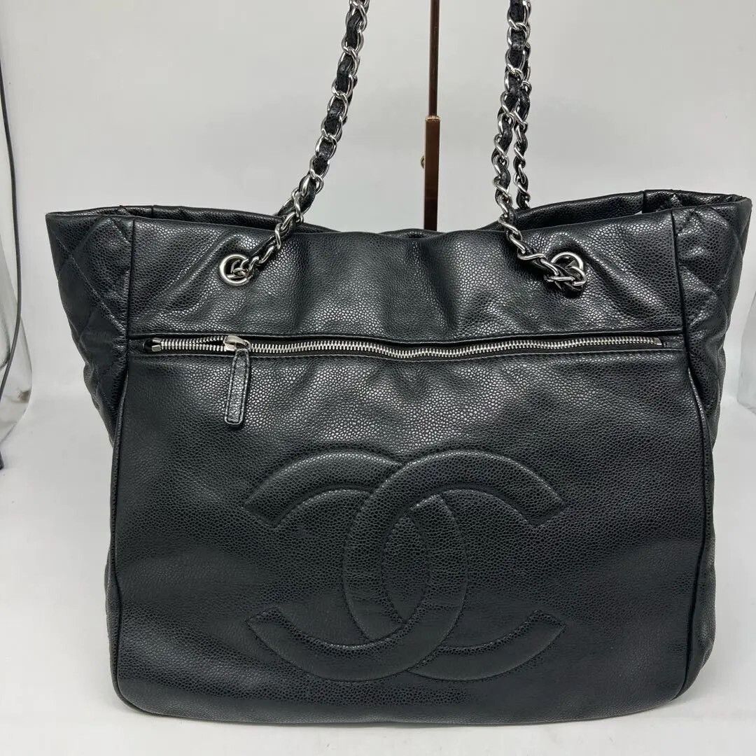Chanel Pre-loved Bag Very good condition Size ONE SIZE - 1 Thumbnail